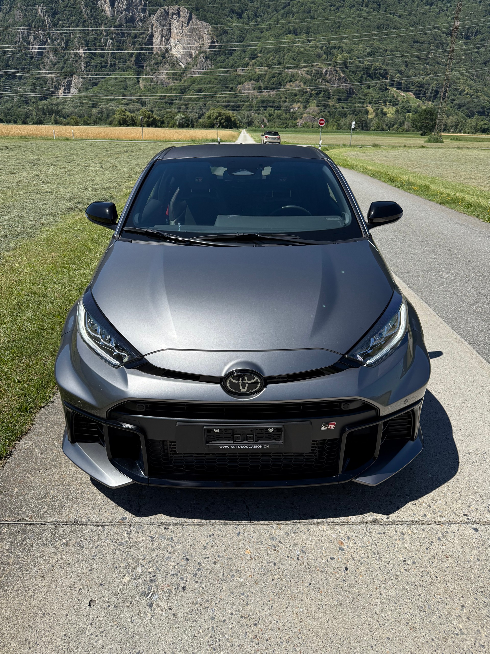 TOYOTA Yaris 1.6 GR Sport-image-3