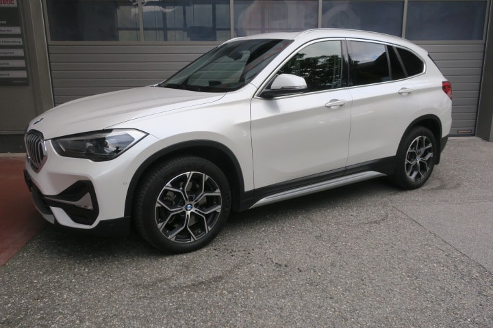 BMW X1 xDrive 25d xLine Steptronic-image-0