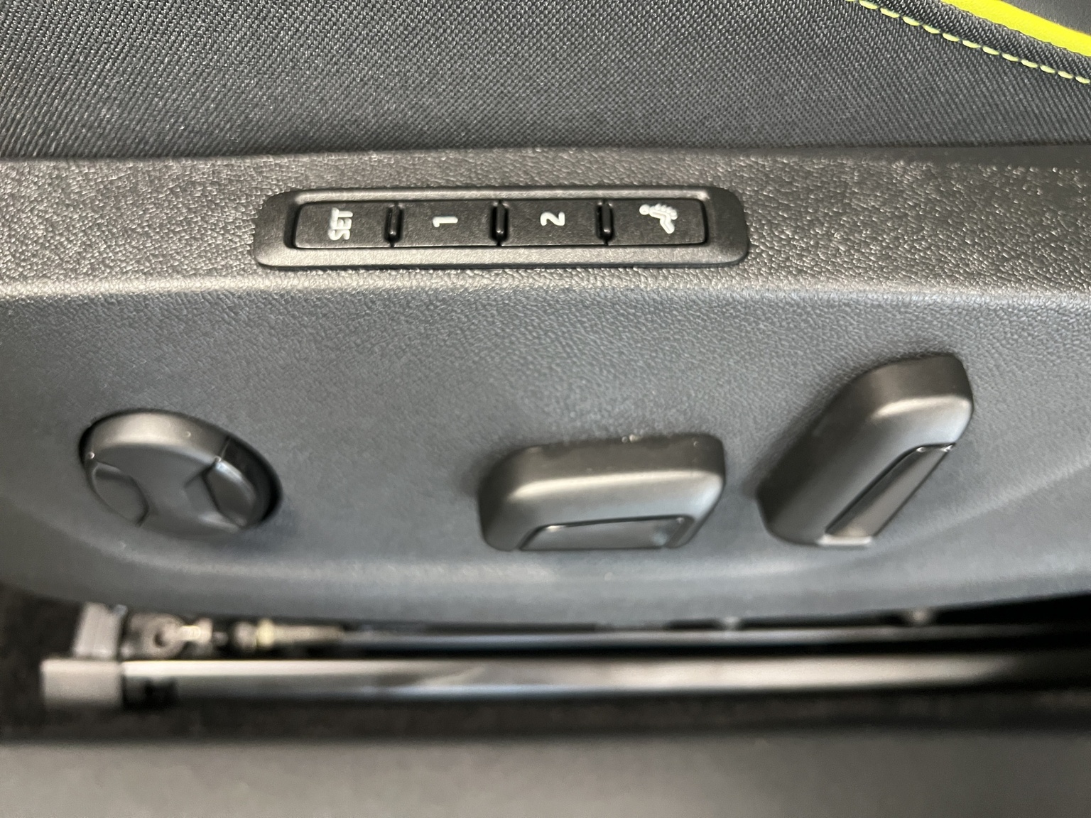 SKODA Enyaq 4x4 RS-image-15
