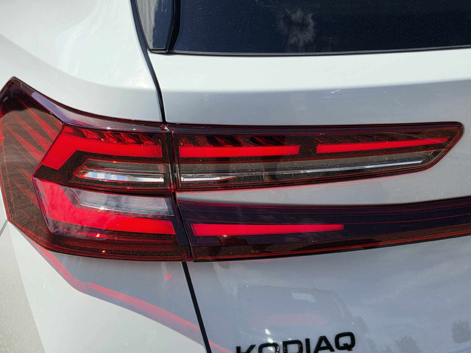 SKODA Kodiaq 2.0 TDI SportLine-image-9