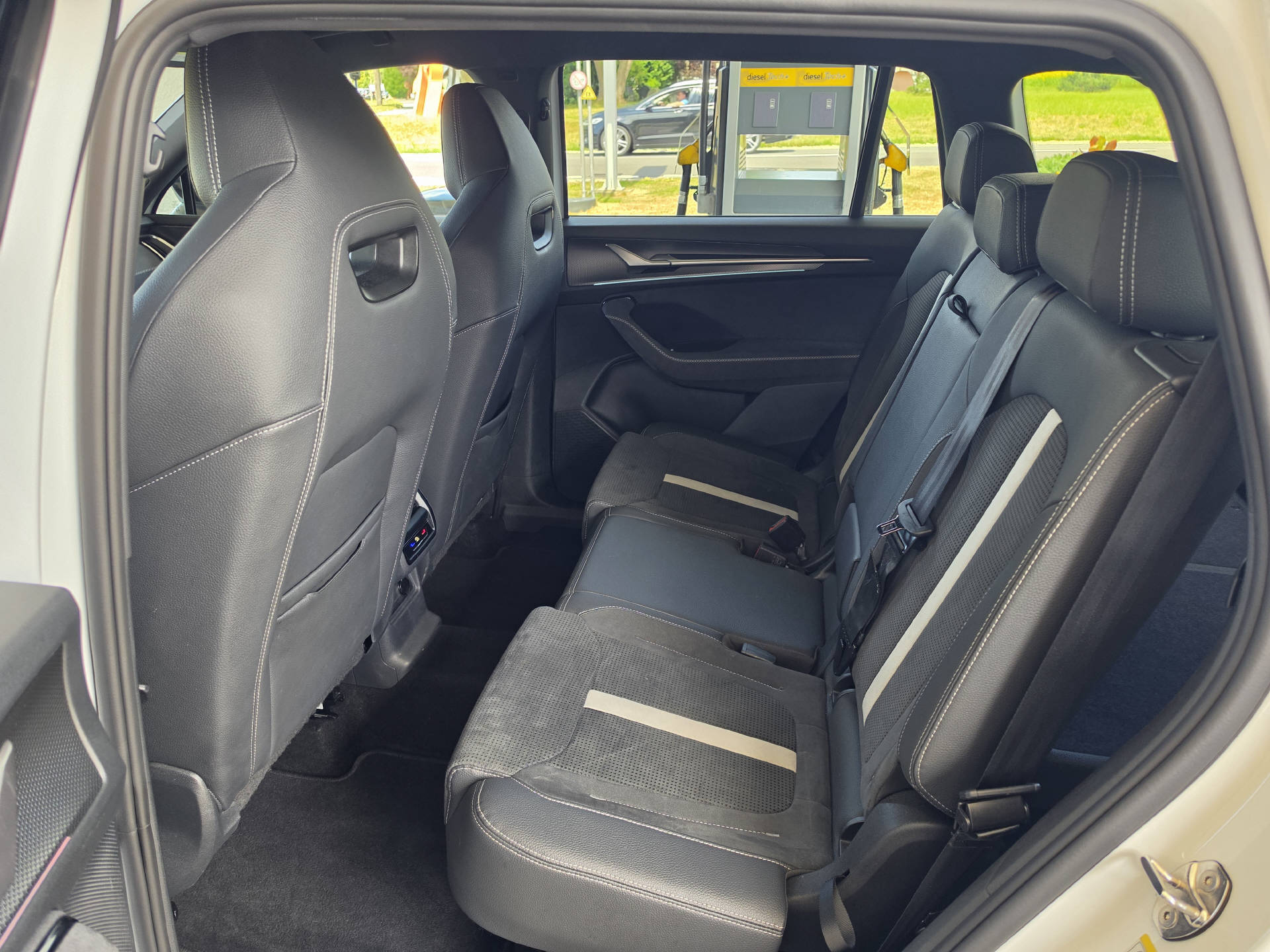 SKODA Kodiaq 2.0 TDI SportLine-image-14