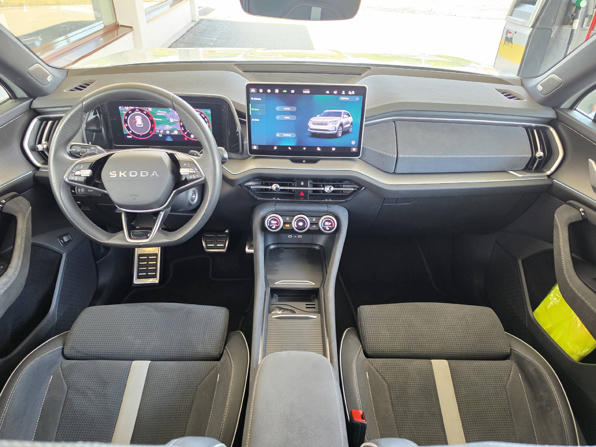 SKODA Kodiaq 2.0 TDI SportLine-image-16