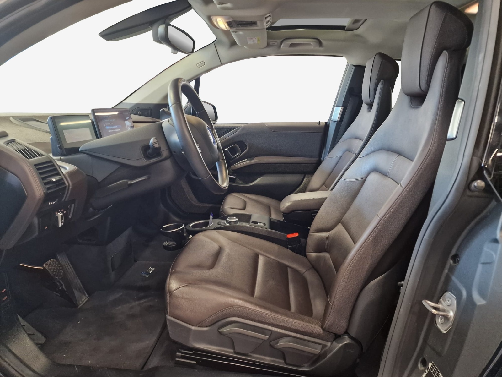 BMW i3s (120Ah) Fleet Edition-image-10