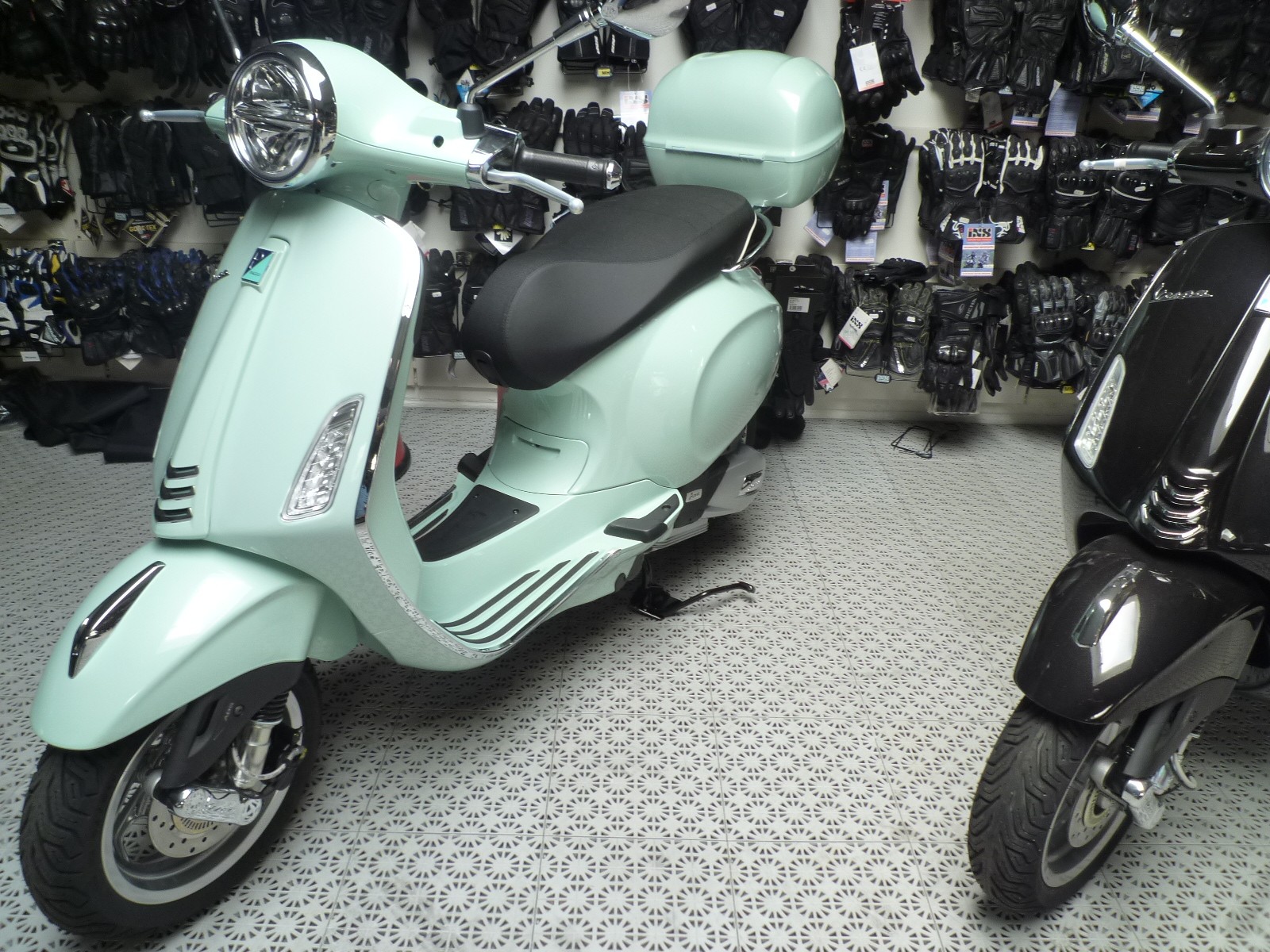 PIAGGIO Verde Amabile-image-2