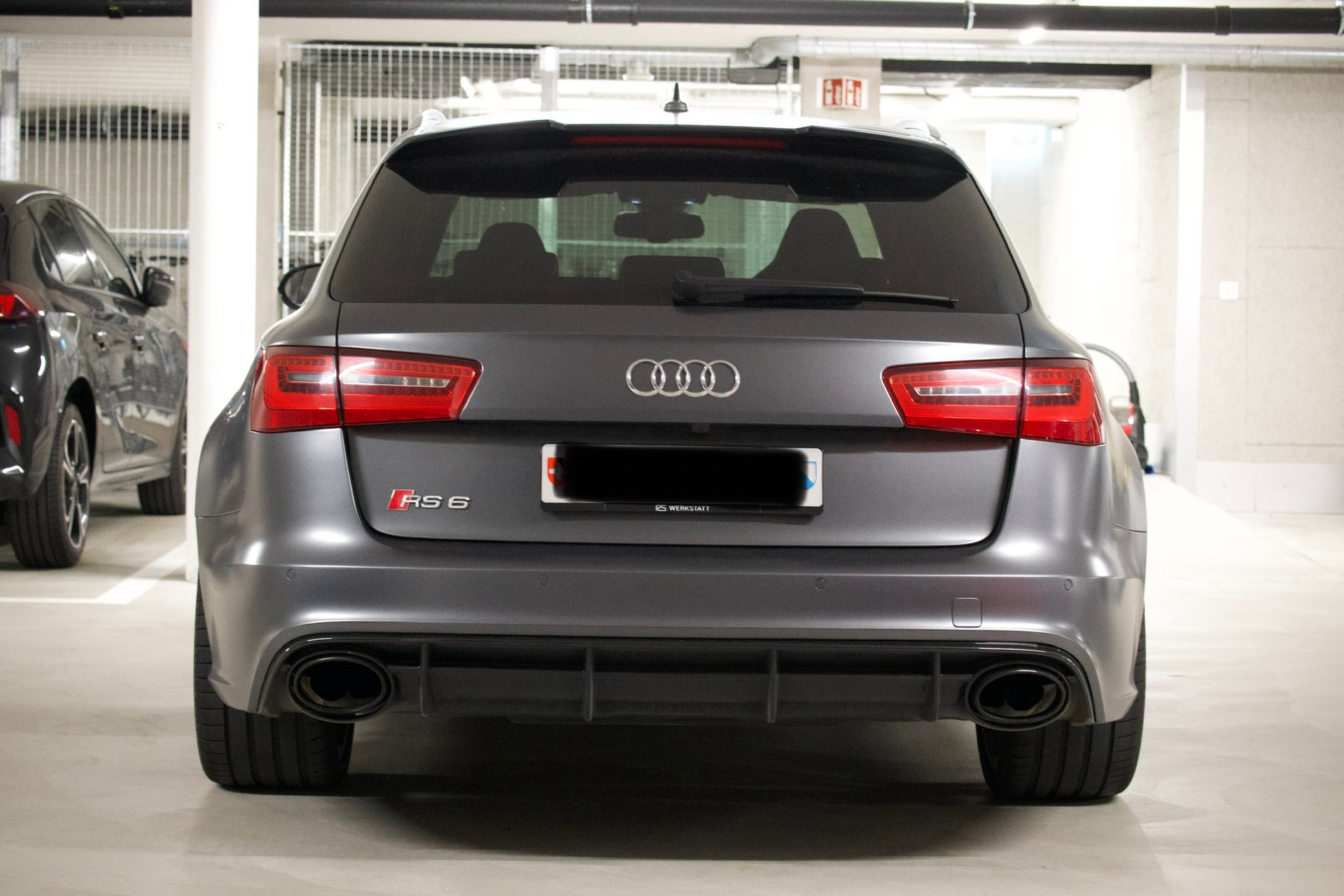 AUDI 4.0 V8 TFSI quattro T-Tronic-image-1