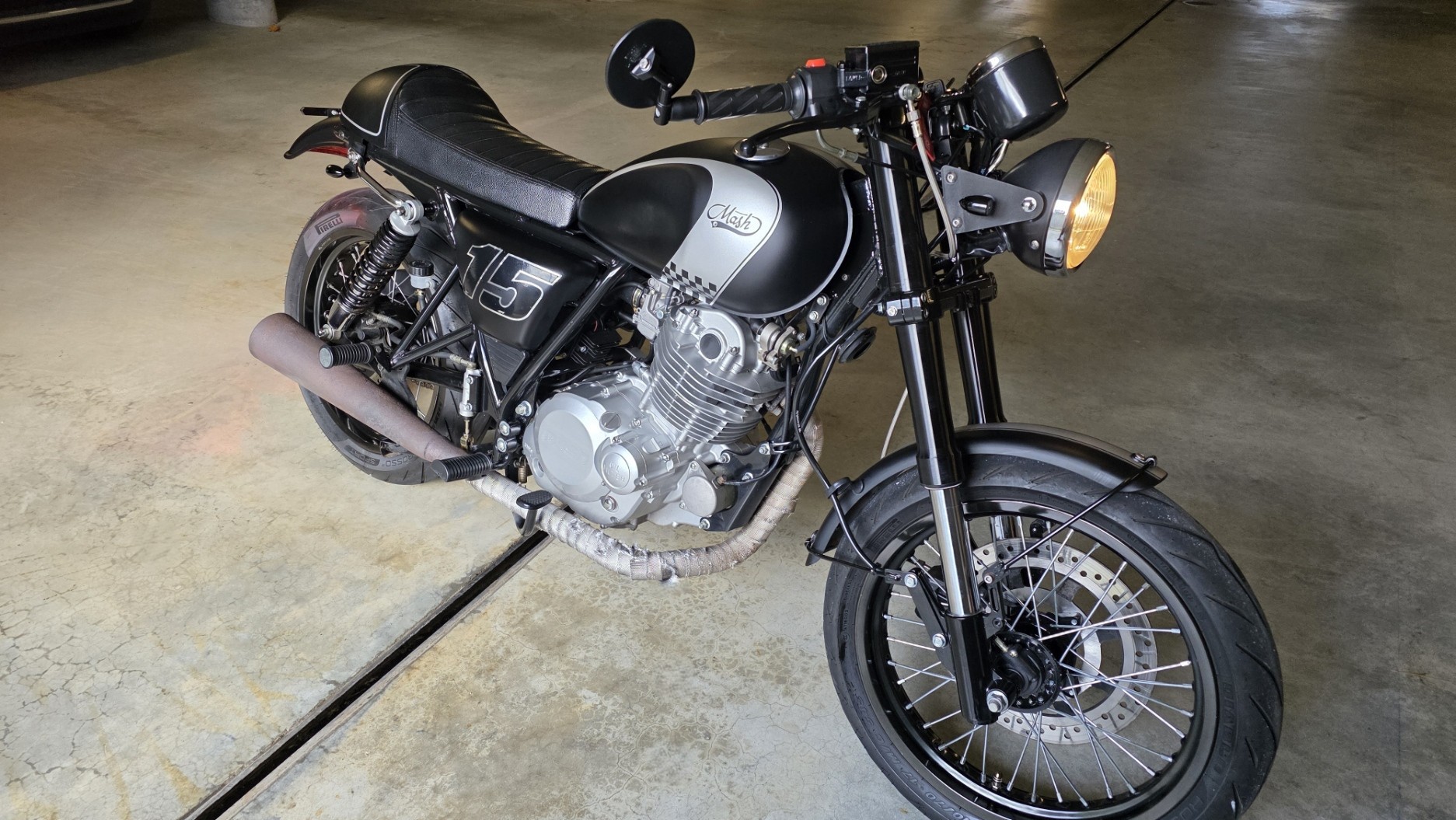 MASH 250 Cafe Racer