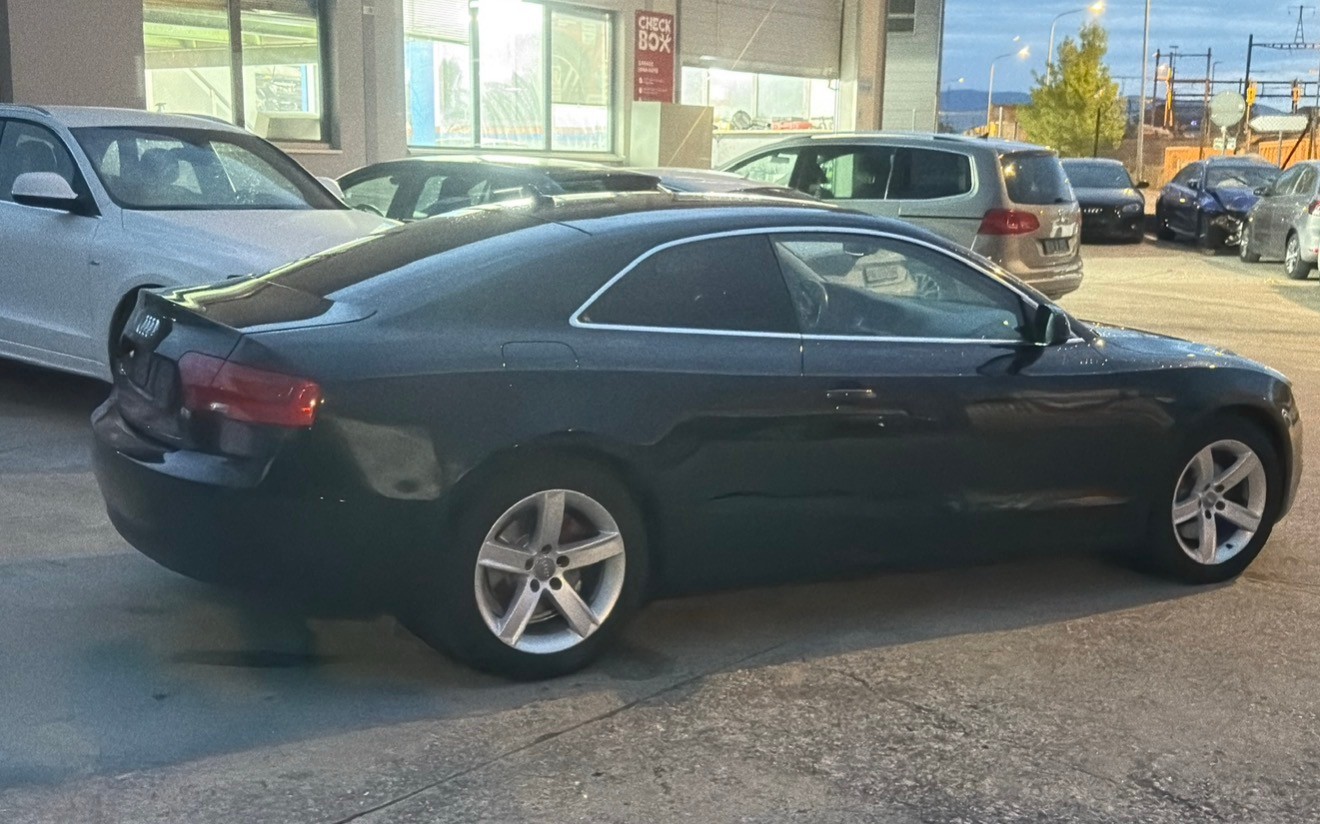AUDI A5 Coupé 2.0 TFSI quattro S-tronic-image-15