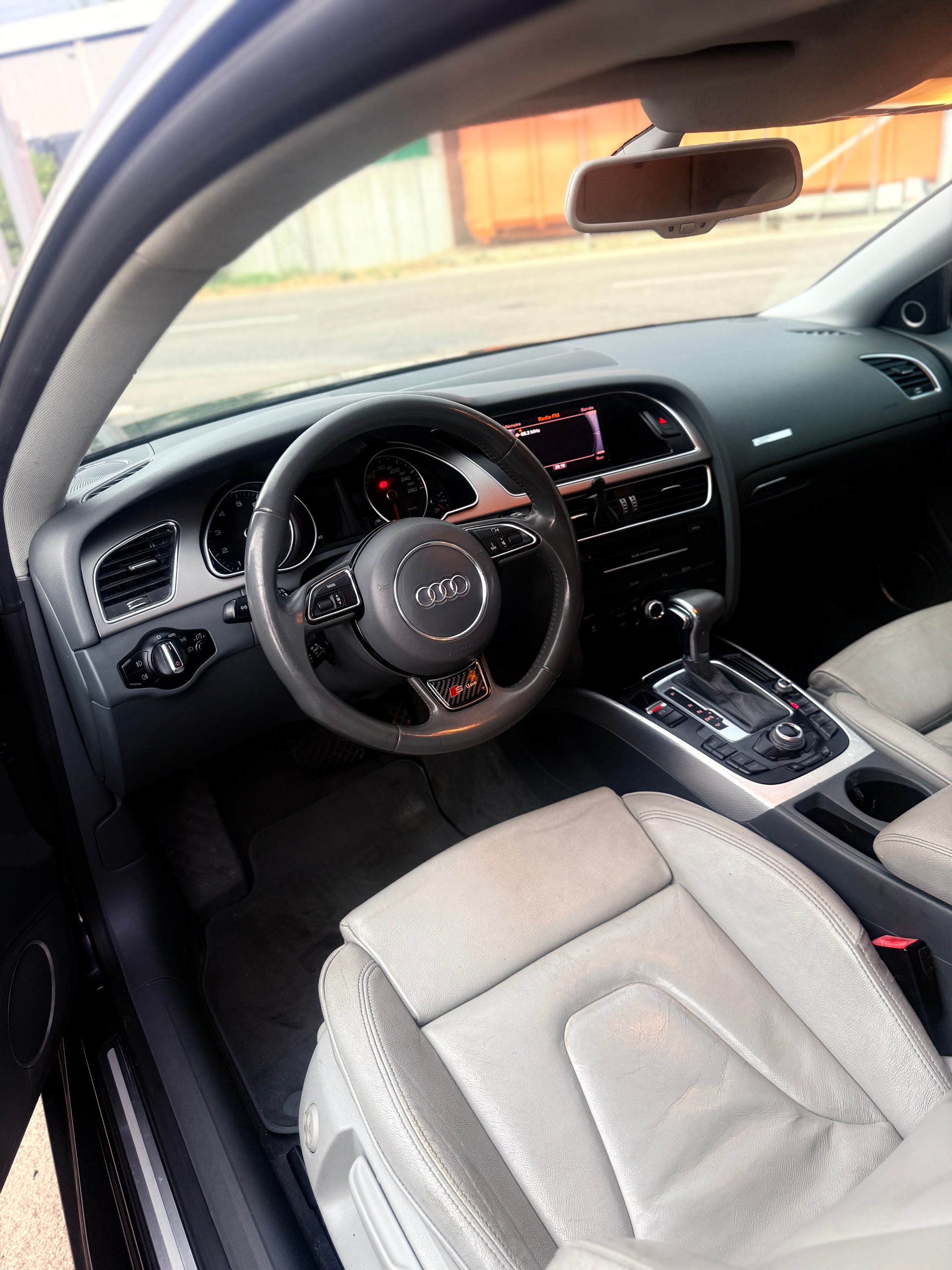 AUDI A5 Coupé 2.0 TFSI quattro S-tronic-image-6