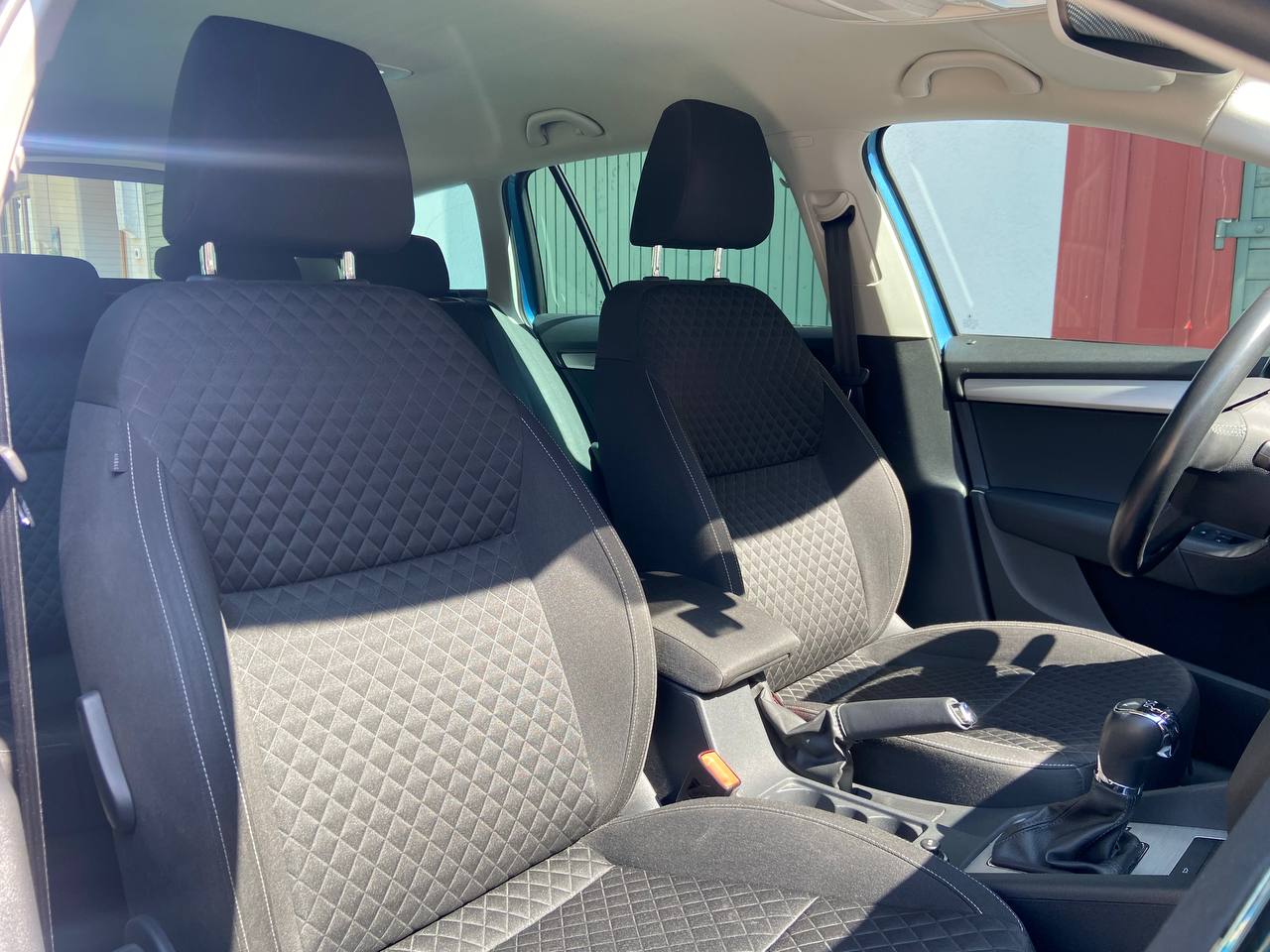SKODA Octavia Combi 1.5 TSI Swiss Line DSG-image-7