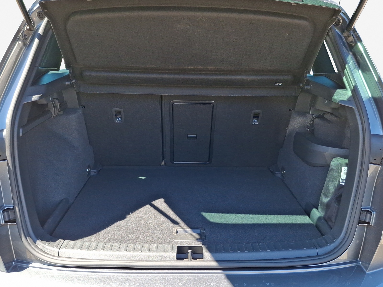 SKODA Karoq 2.0 TSI SportLine 4x4 DSG-image-12