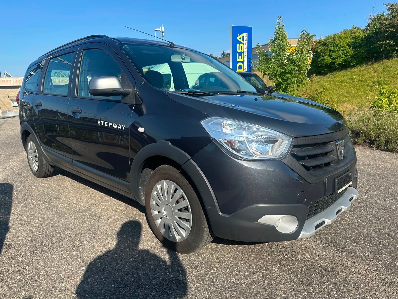 DACIA Lodgy 1.2 T Stepway 7PL-image-2