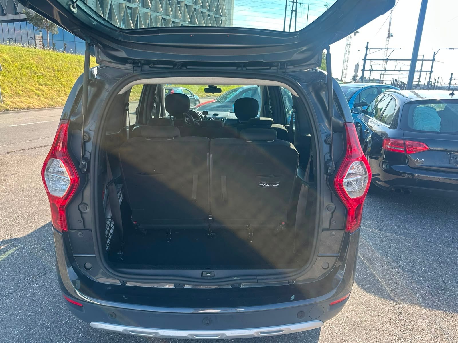 DACIA Lodgy 1.2 T Stepway 7PL-image-4