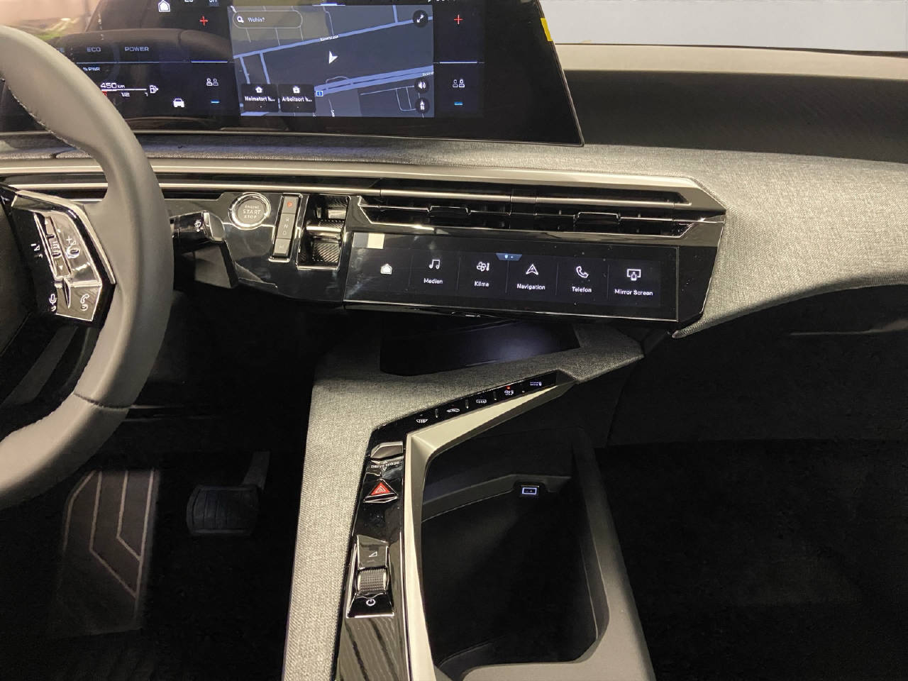 PEUGEOT 3008 1.2 Hybrid Allure Premium-image-7