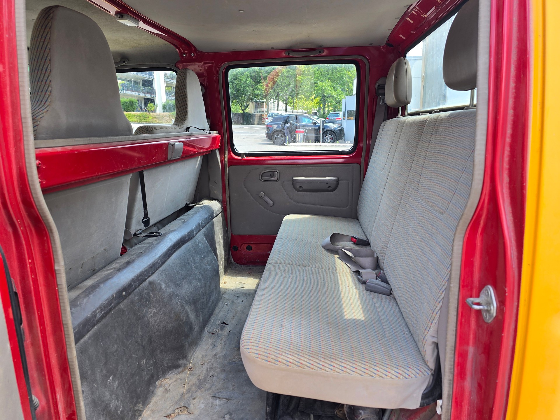 TOYOTA Dyna 100 2.5 D-4D-image-14