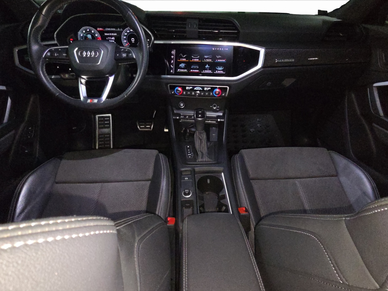 AUDI Q3 Sportback 45 TFSI S line quattro S-tronic-image-6