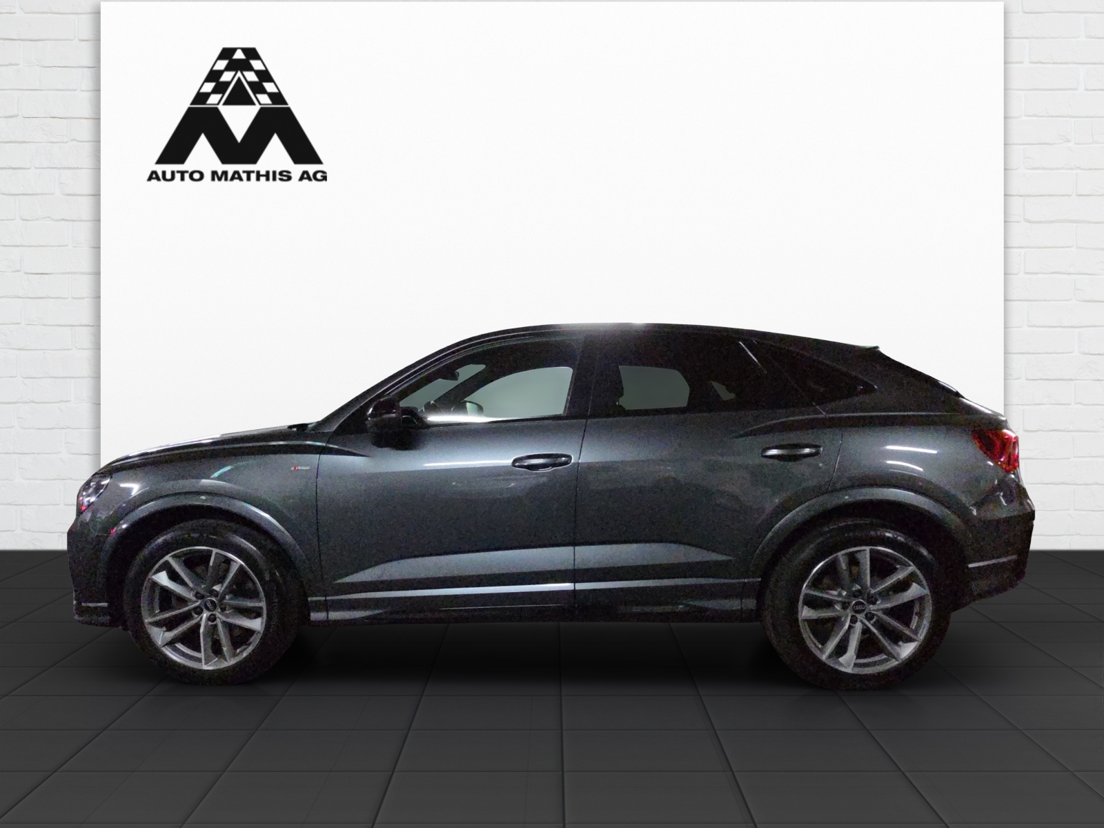 AUDI Q3 Sportback 45 TFSI S line quattro S-tronic-image-3
