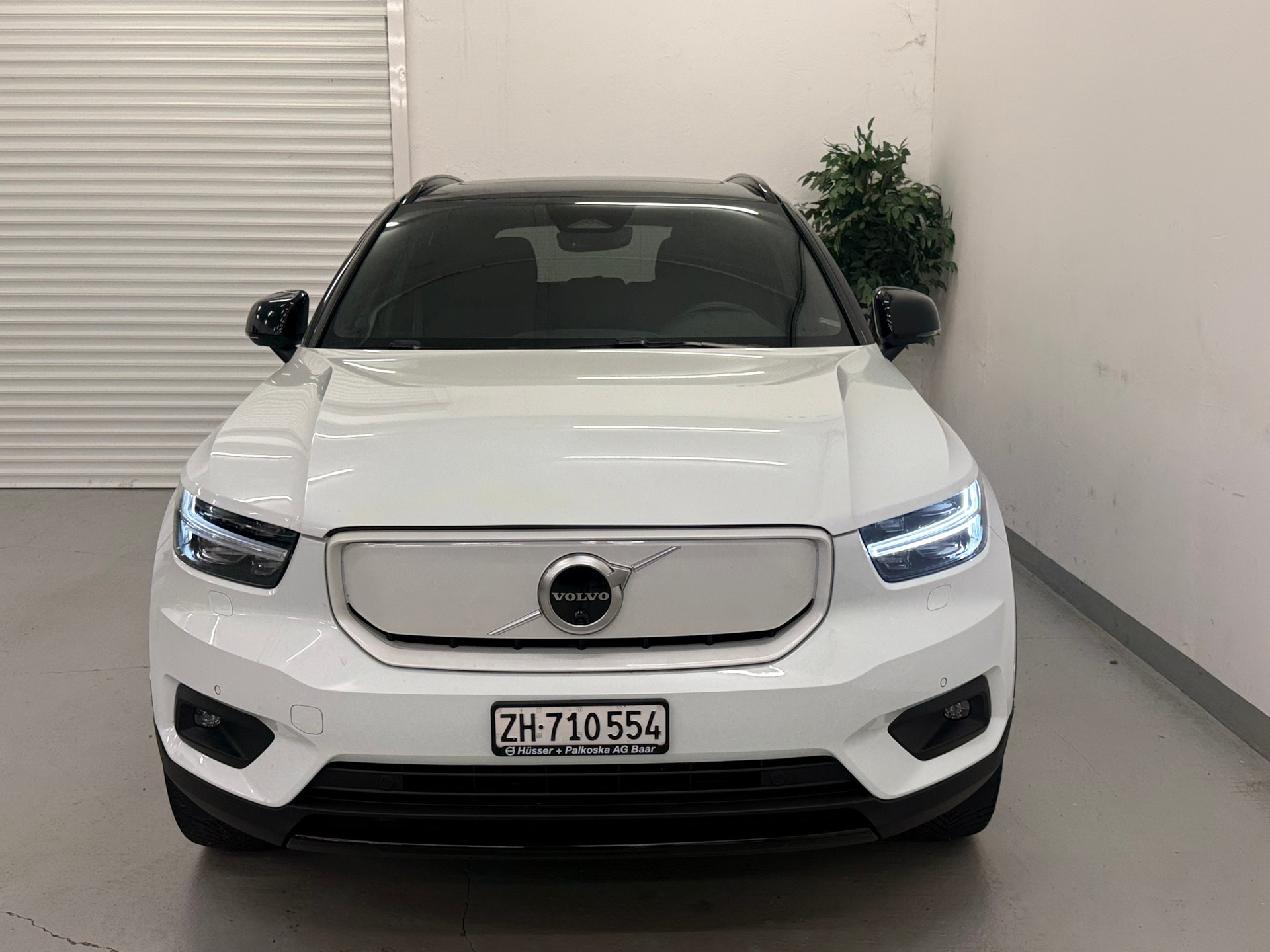 VOLVO XC40 Recharge P8 Twin AWD Pure Electric Plus-image-3