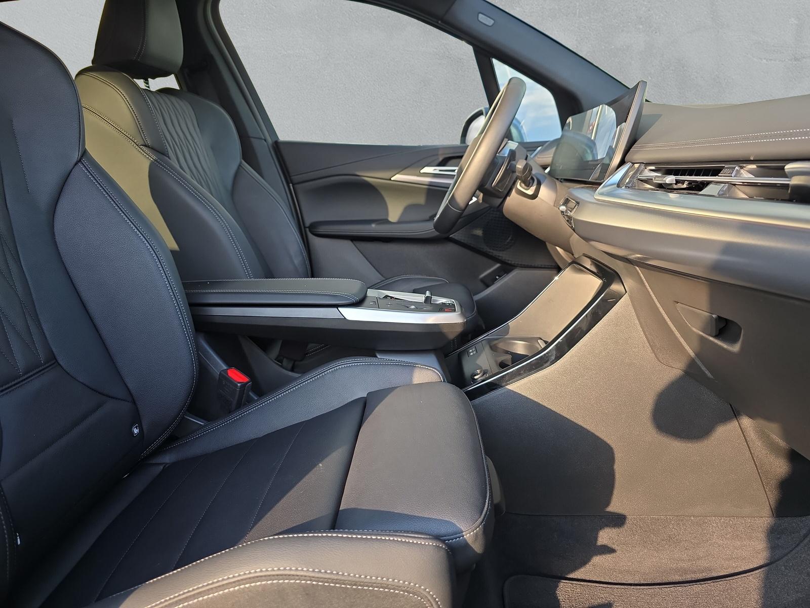 BMW 220i Active Tourer M Sport U06 AHK 1.3T-image-13