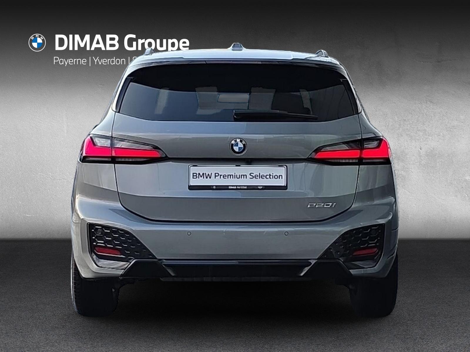 BMW 220i Active Tourer M Sport U06 AHK 1.3T-showroom-element-3