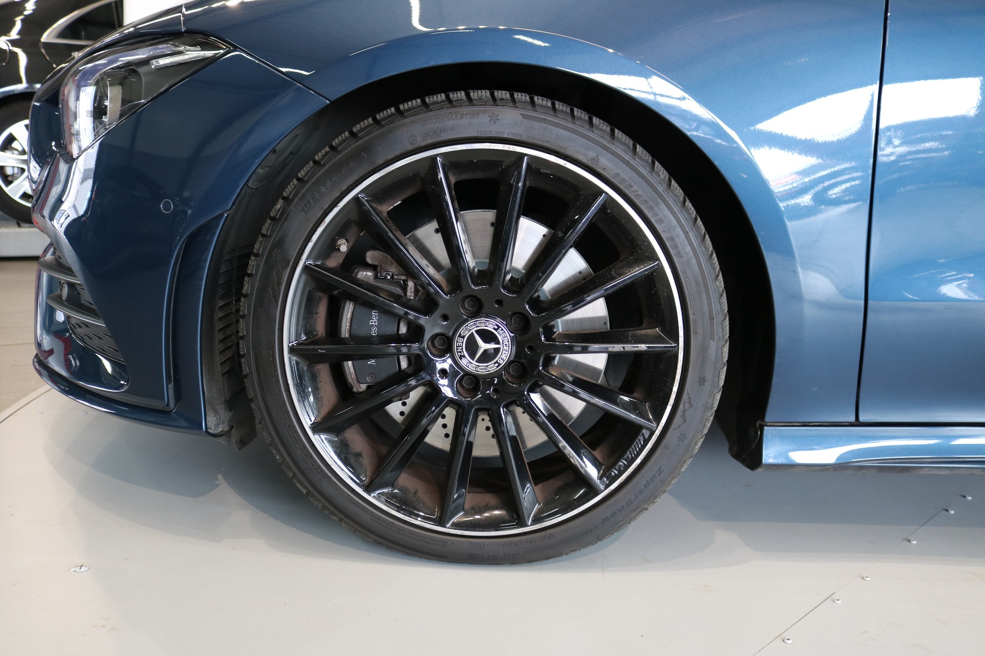MERCEDES-BENZ CLA Shooting Brake 250 4Matic 7G-DCT AMG Line-image-36