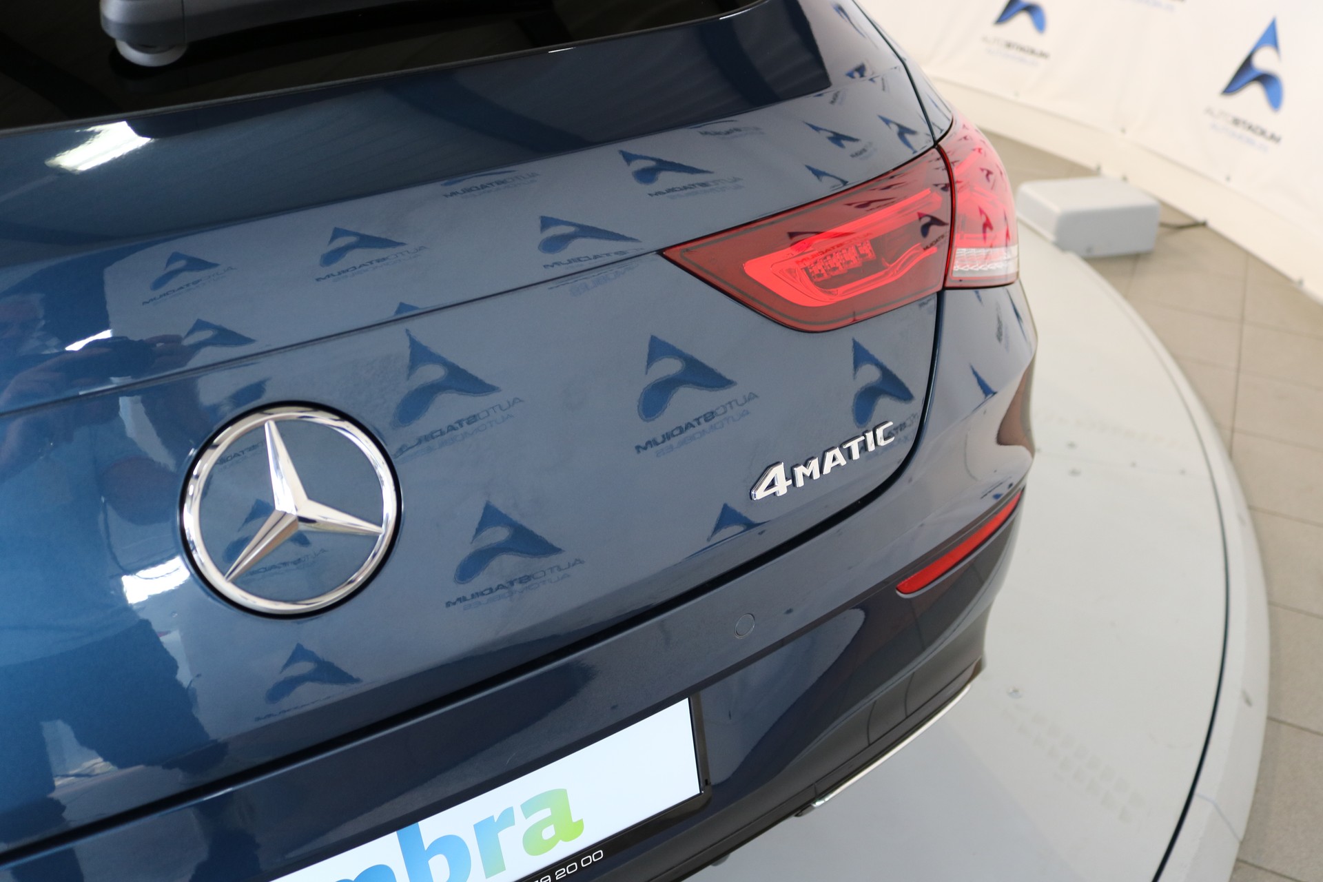 MERCEDES-BENZ CLA Shooting Brake 250 4Matic 7G-DCT AMG Line-image-37