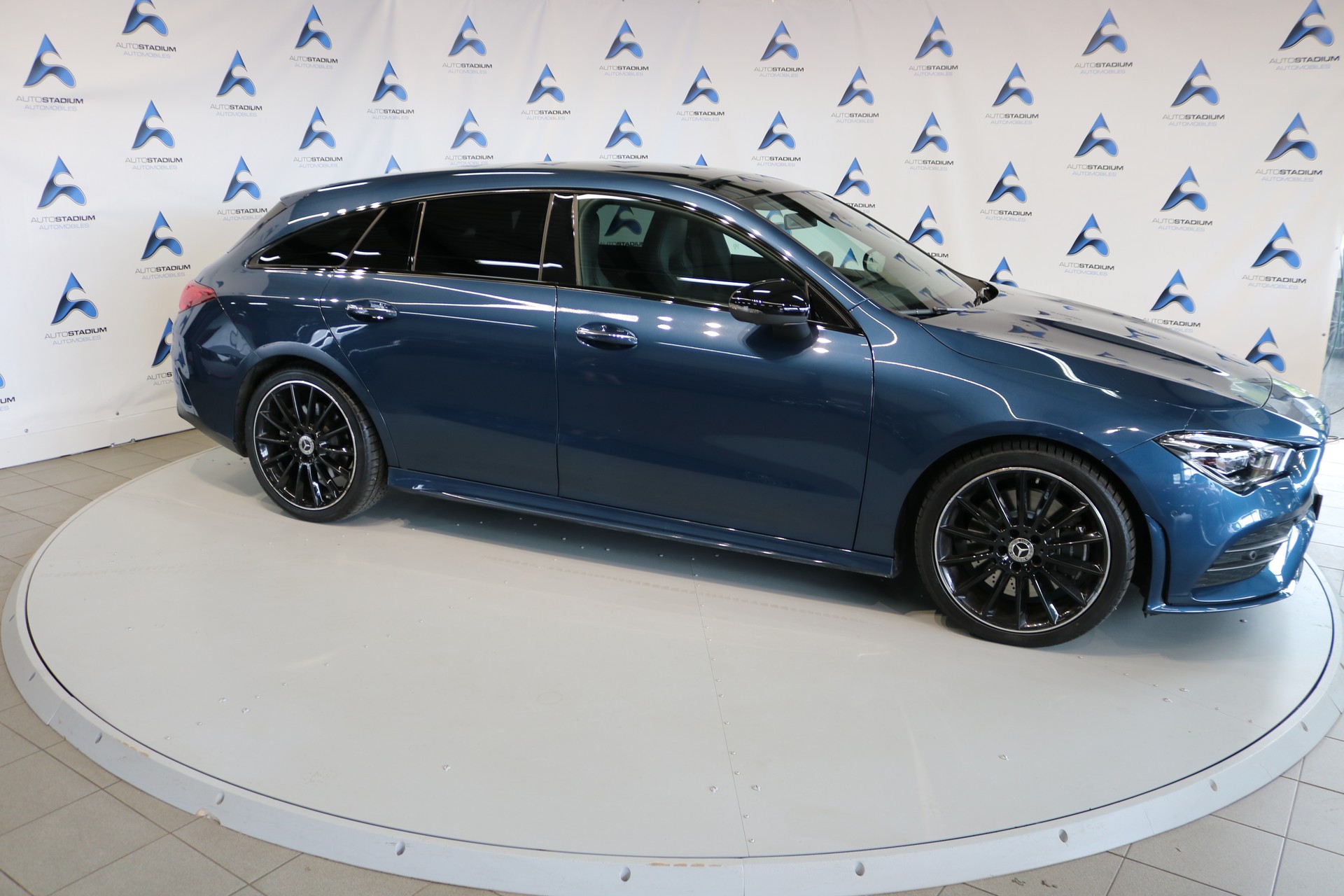 MERCEDES-BENZ CLA Shooting Brake 250 4Matic 7G-DCT AMG Line-image-20