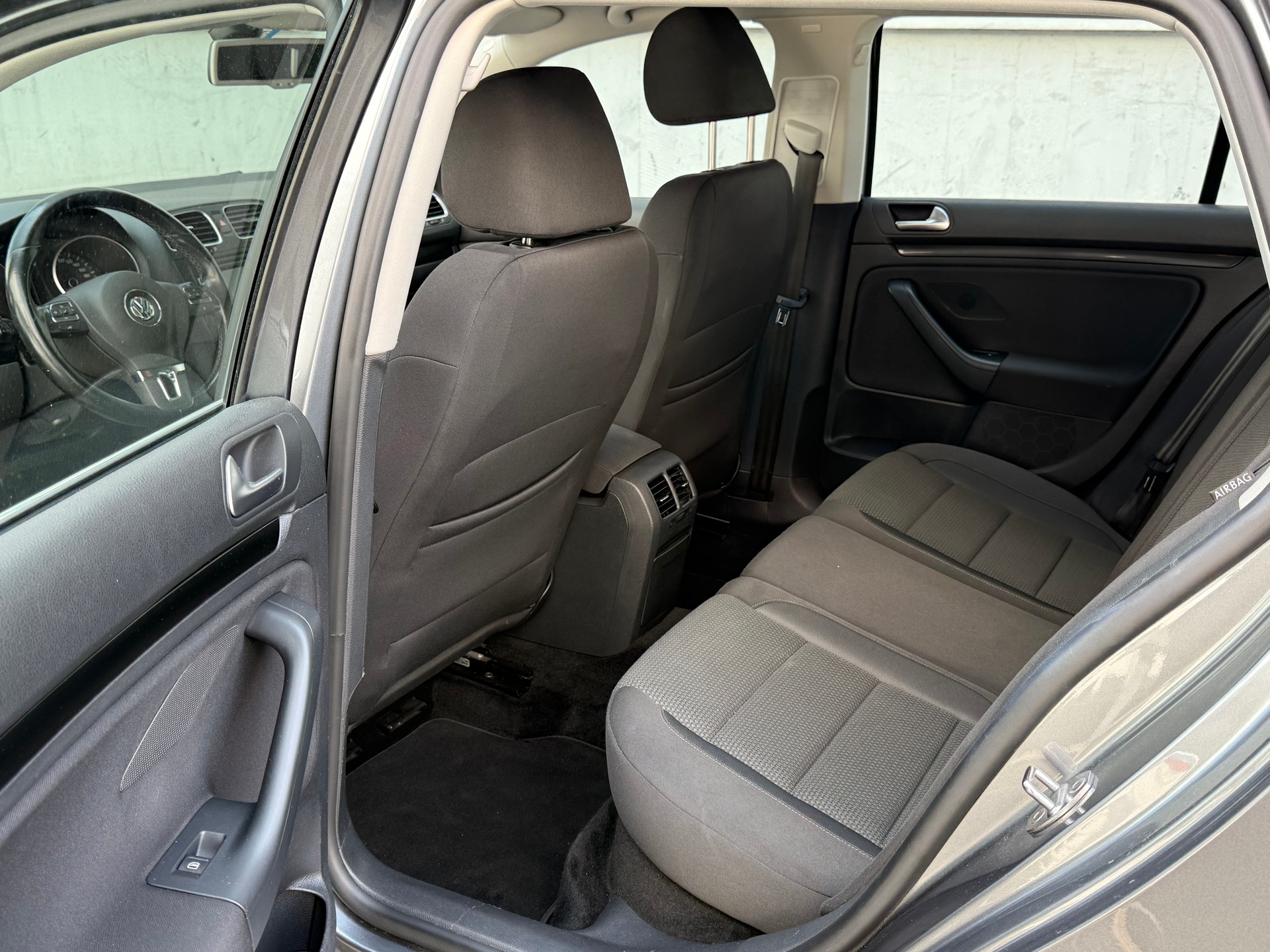 VW Golf Variant 1.4 TSI Team DSG-image-5