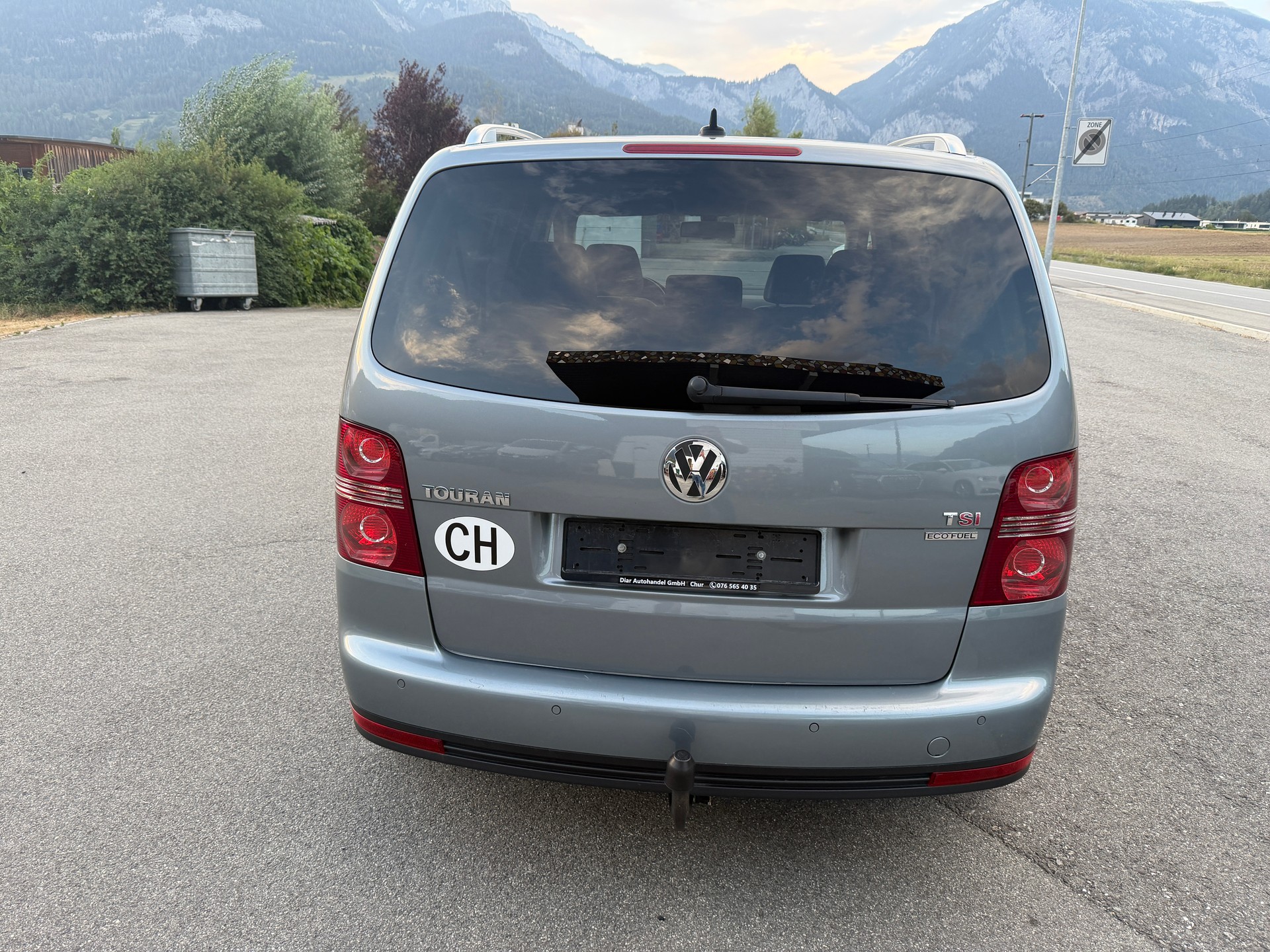 VW Touran 1.4 EcoFuel Highline DSG-image-4