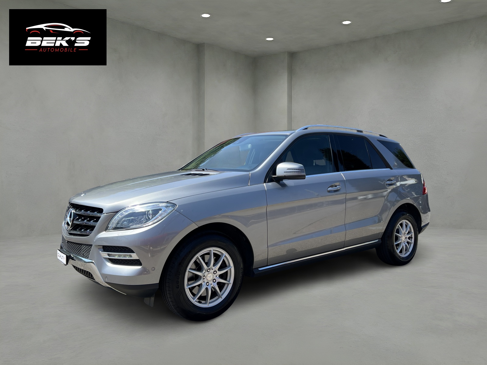 MERCEDES-BENZ ML 250 BlueTEC Executive 4Matic 7G-Tronic