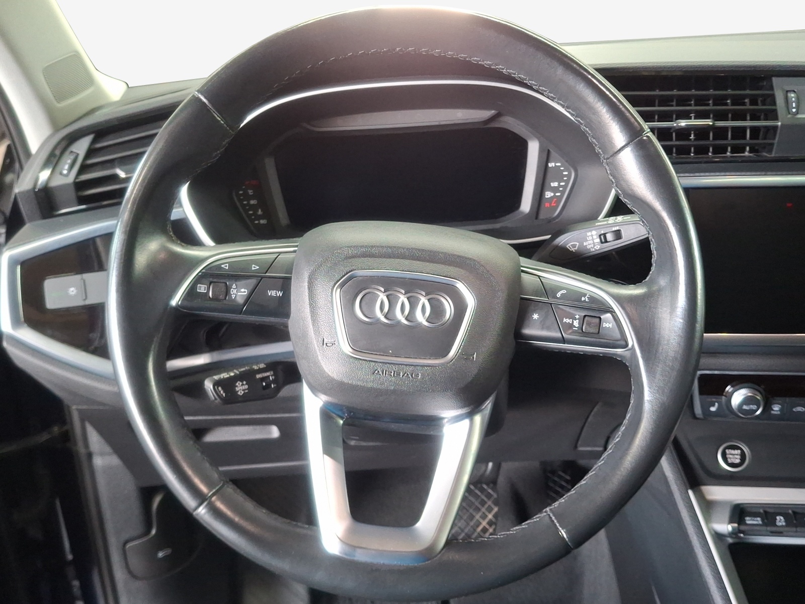 AUDI Q3 Sportback 35 TDI quattro S-tronic-image-9