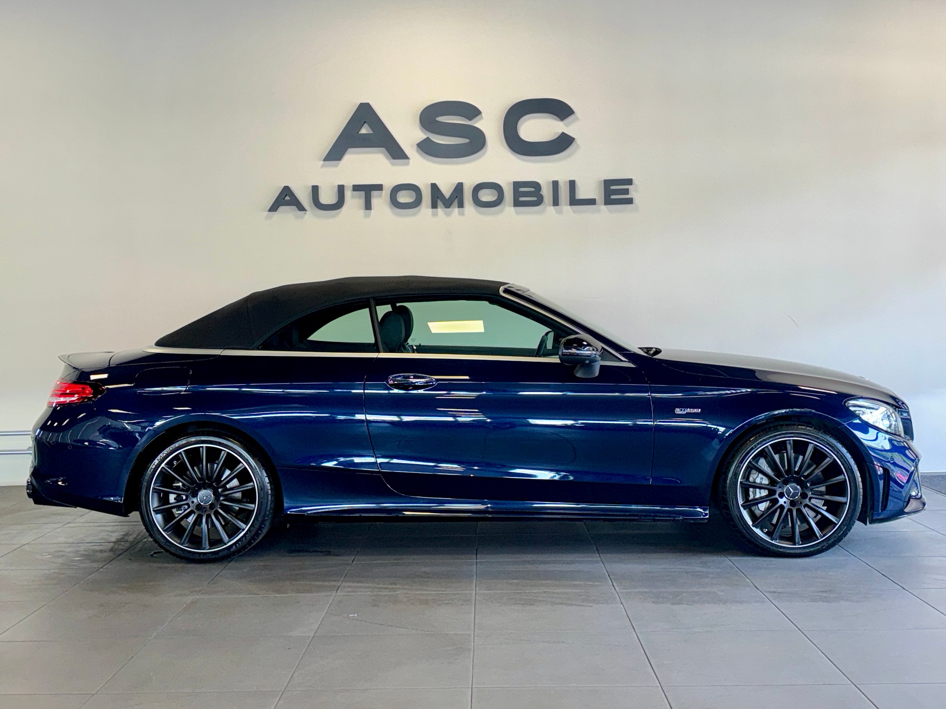 MERCEDES-BENZ C 43 Cabriolet AMG 4Matic 9G-Tronic-image-2