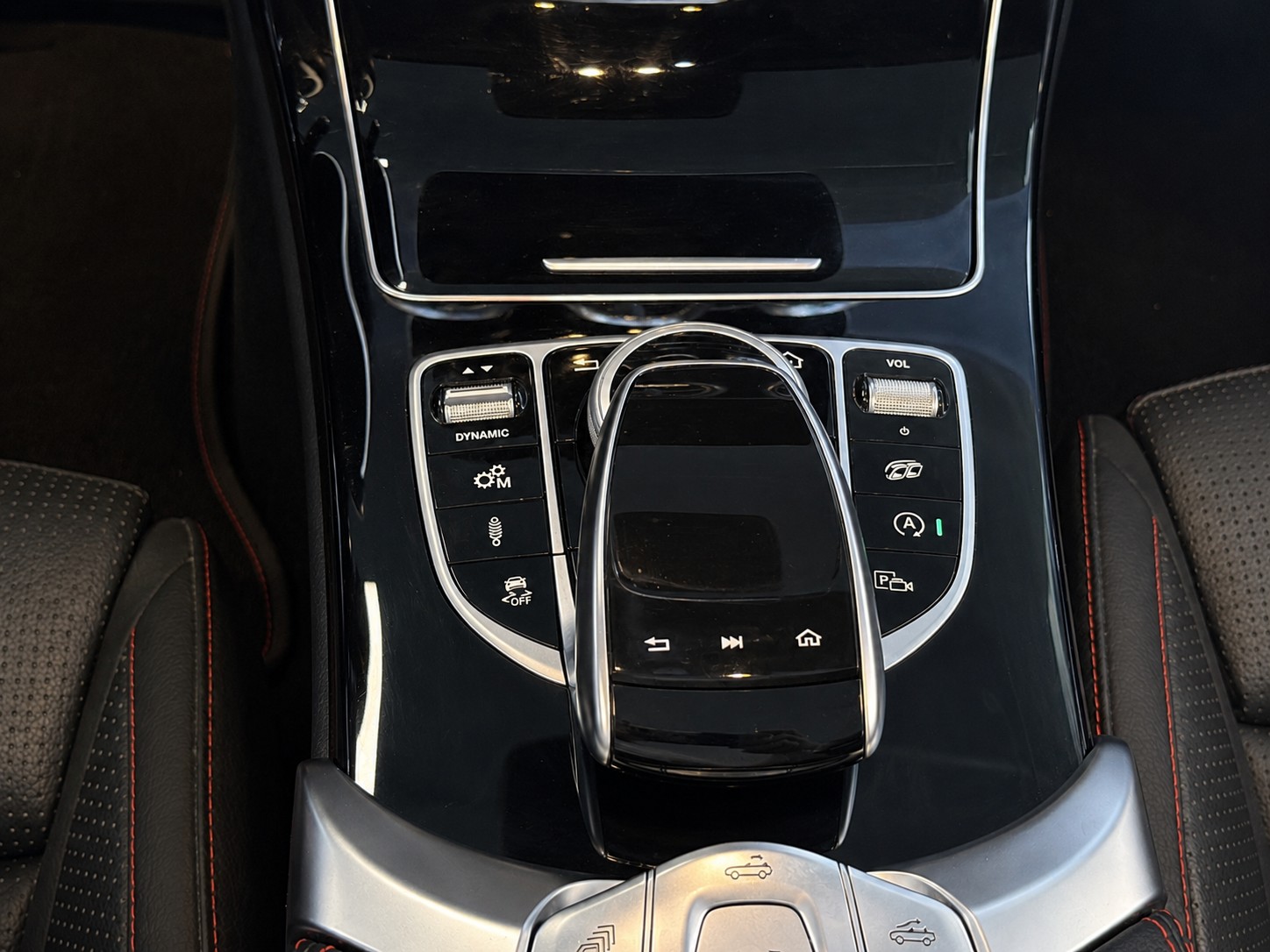MERCEDES-BENZ C 43 Cabriolet AMG 4Matic 9G-Tronic-image-6