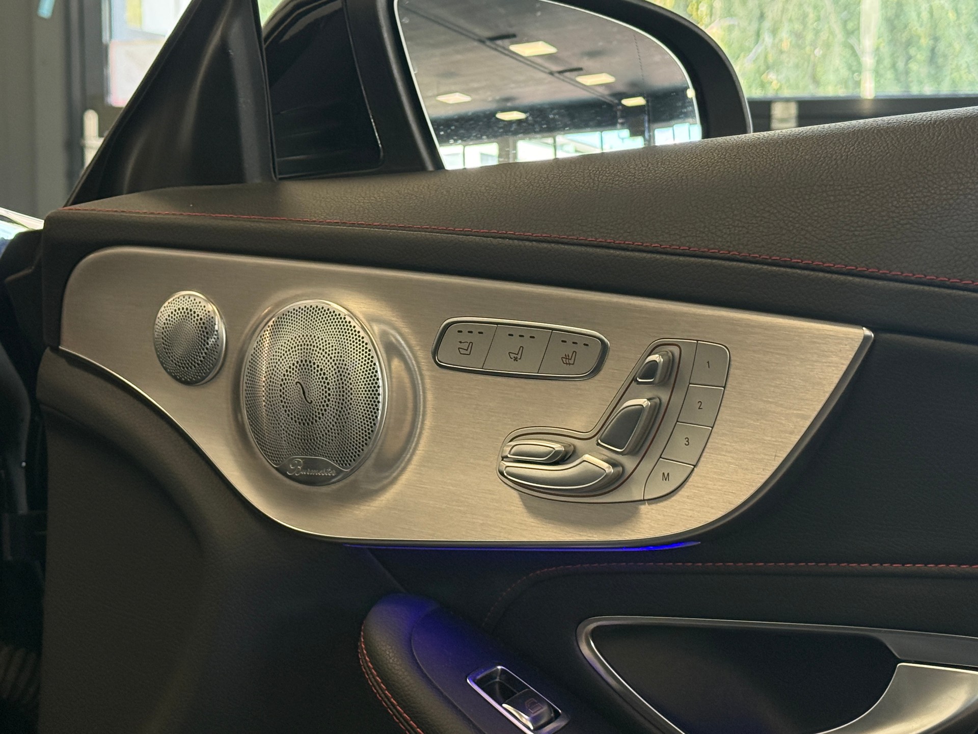 MERCEDES-BENZ C 43 Cabriolet AMG 4Matic 9G-Tronic-image-12