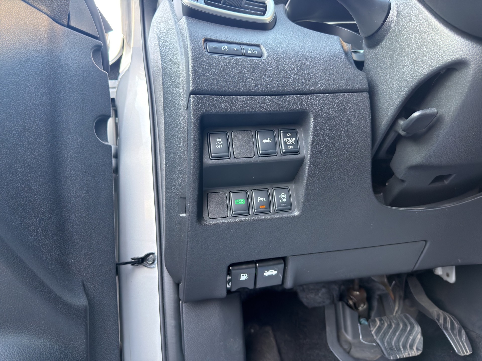 NISSAN X-Trail 2.0 dCi tekna Xtronic CVT ALL-MODE 4x4 7 Platz-image-12