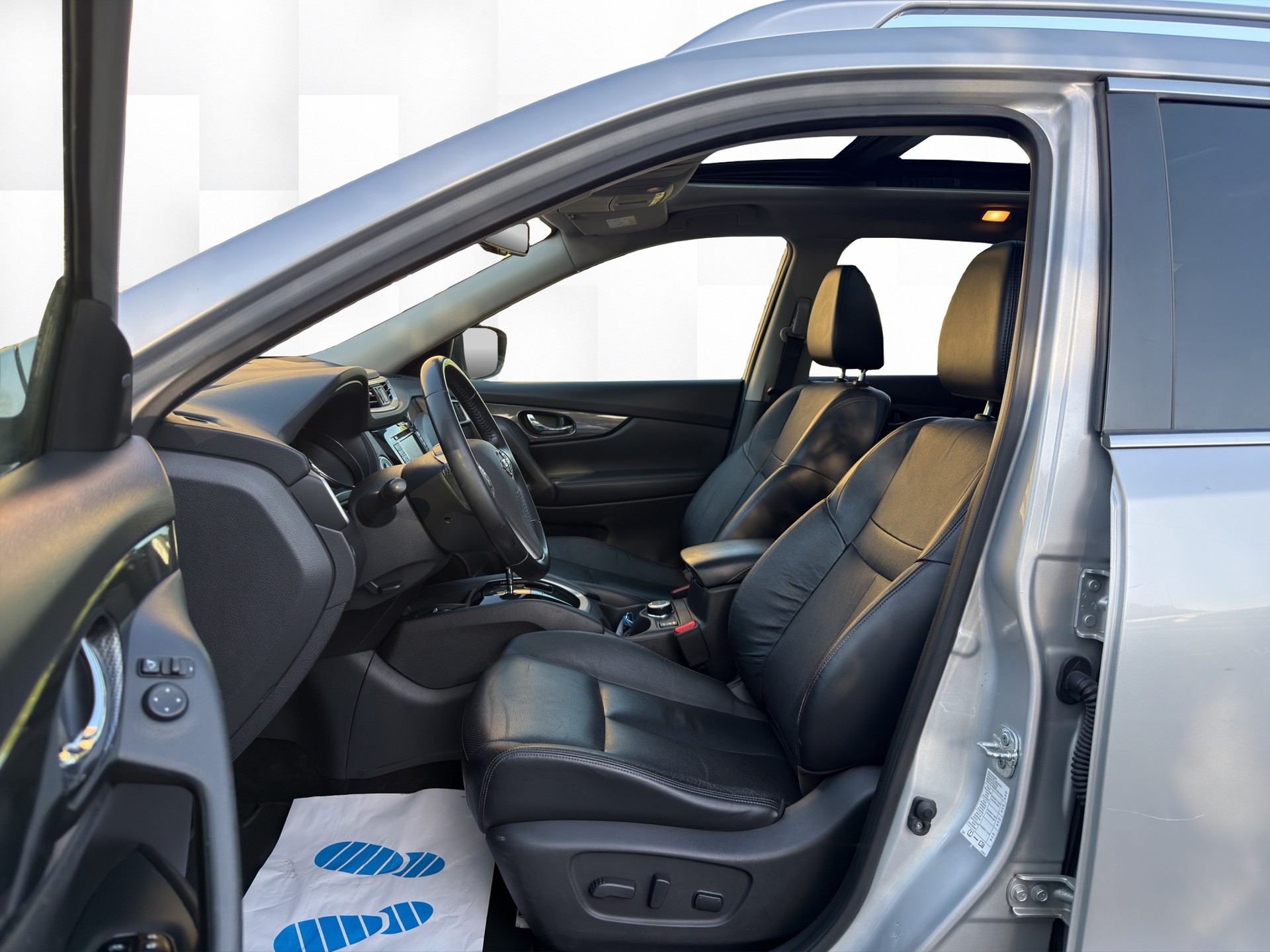 NISSAN X-Trail 2.0 dCi tekna Xtronic CVT ALL-MODE 4x4 7 Platz-image-7