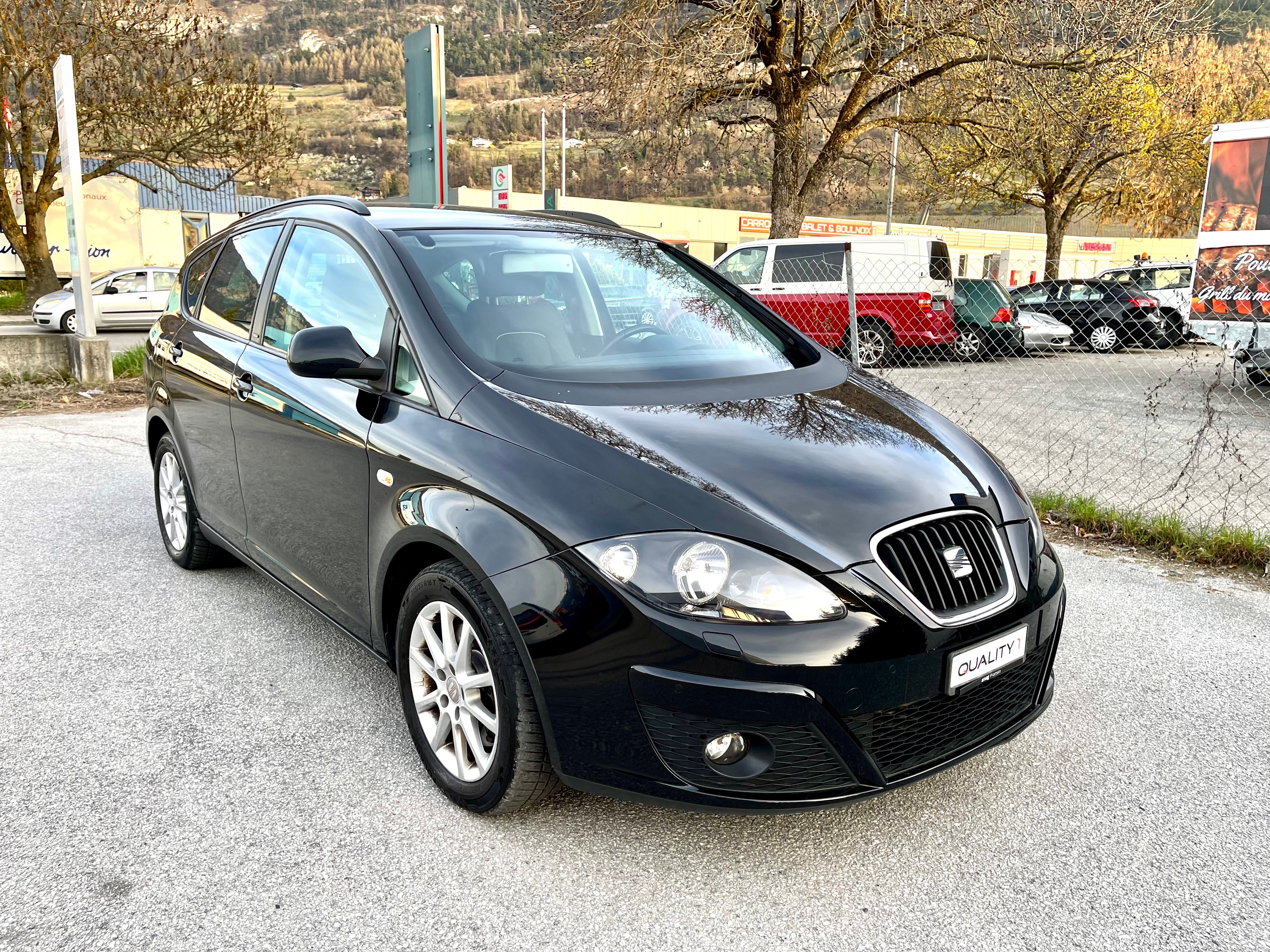 Car photo