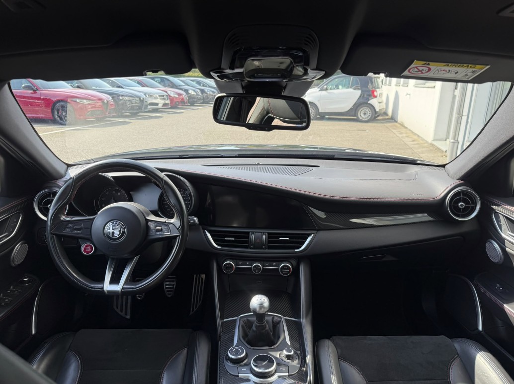 ALFA ROMEO Giulia 2.9 V6 Quadrifoglio "Handschaltung"-image-12