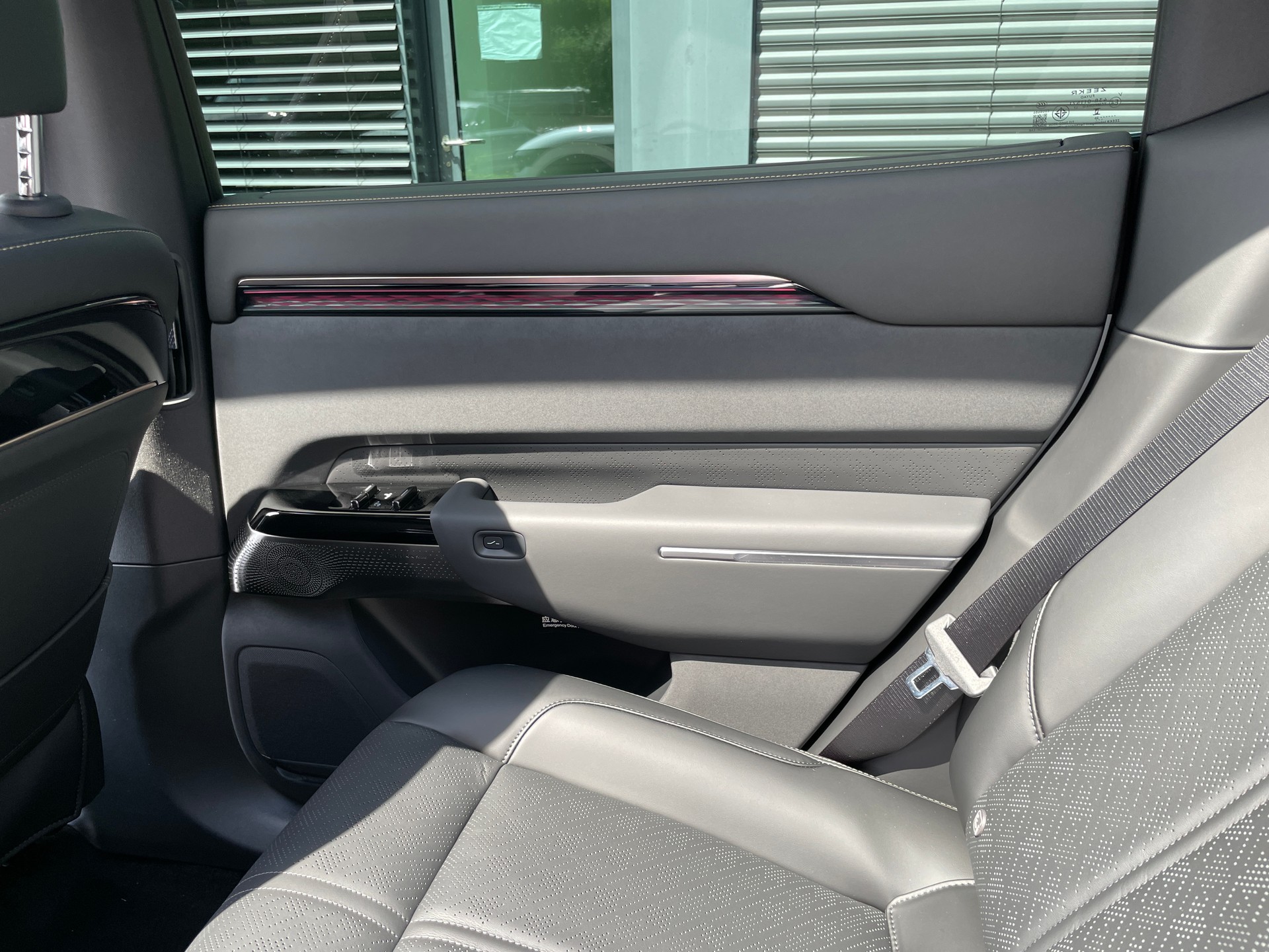 ZEEKR 7X 100kWh Privilege AWD mit Comfort und Cockpit Paket-image-19