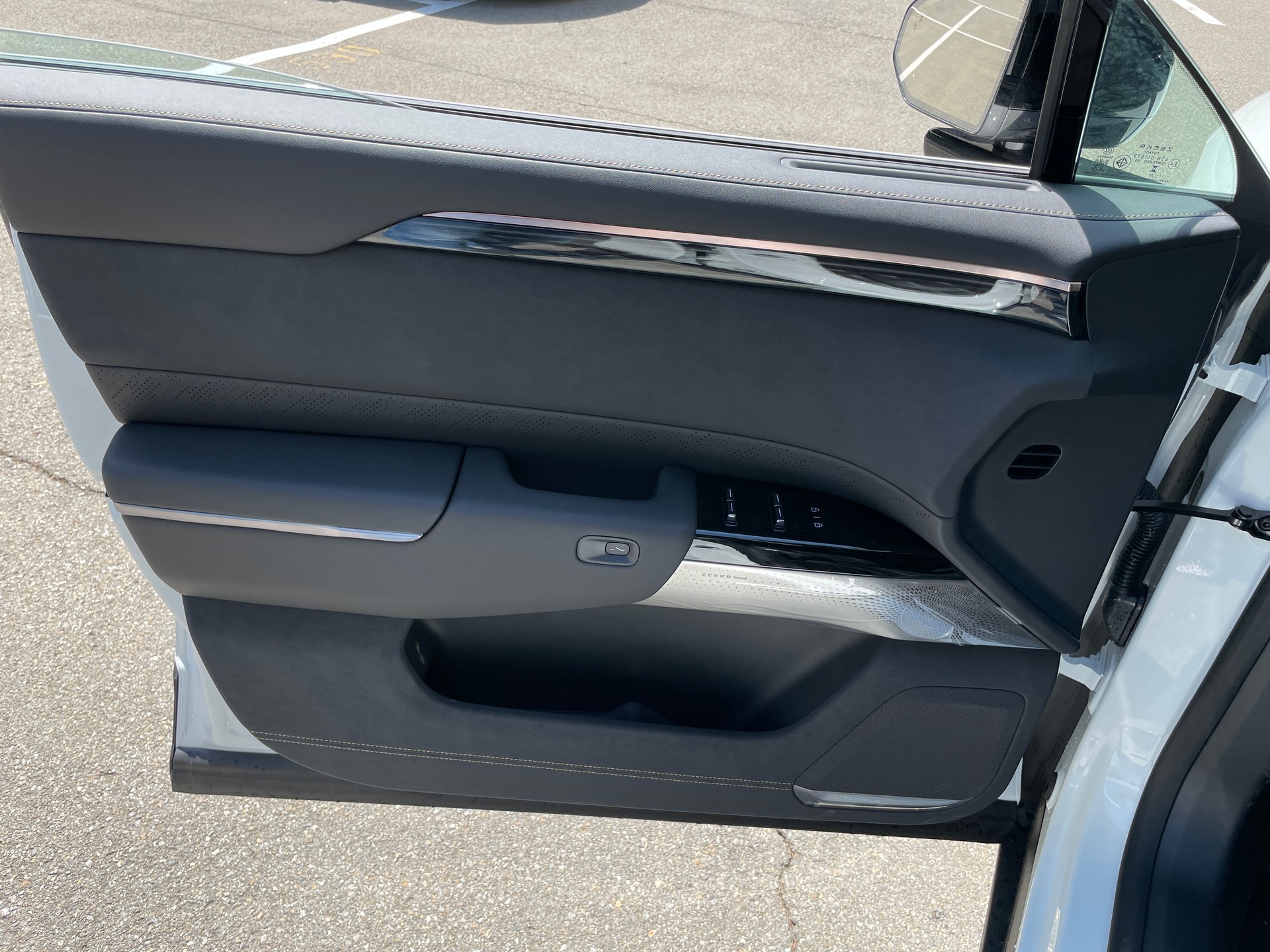 ZEEKR 7X 100kWh Privilege AWD mit Comfort und Cockpit Paket-image-10