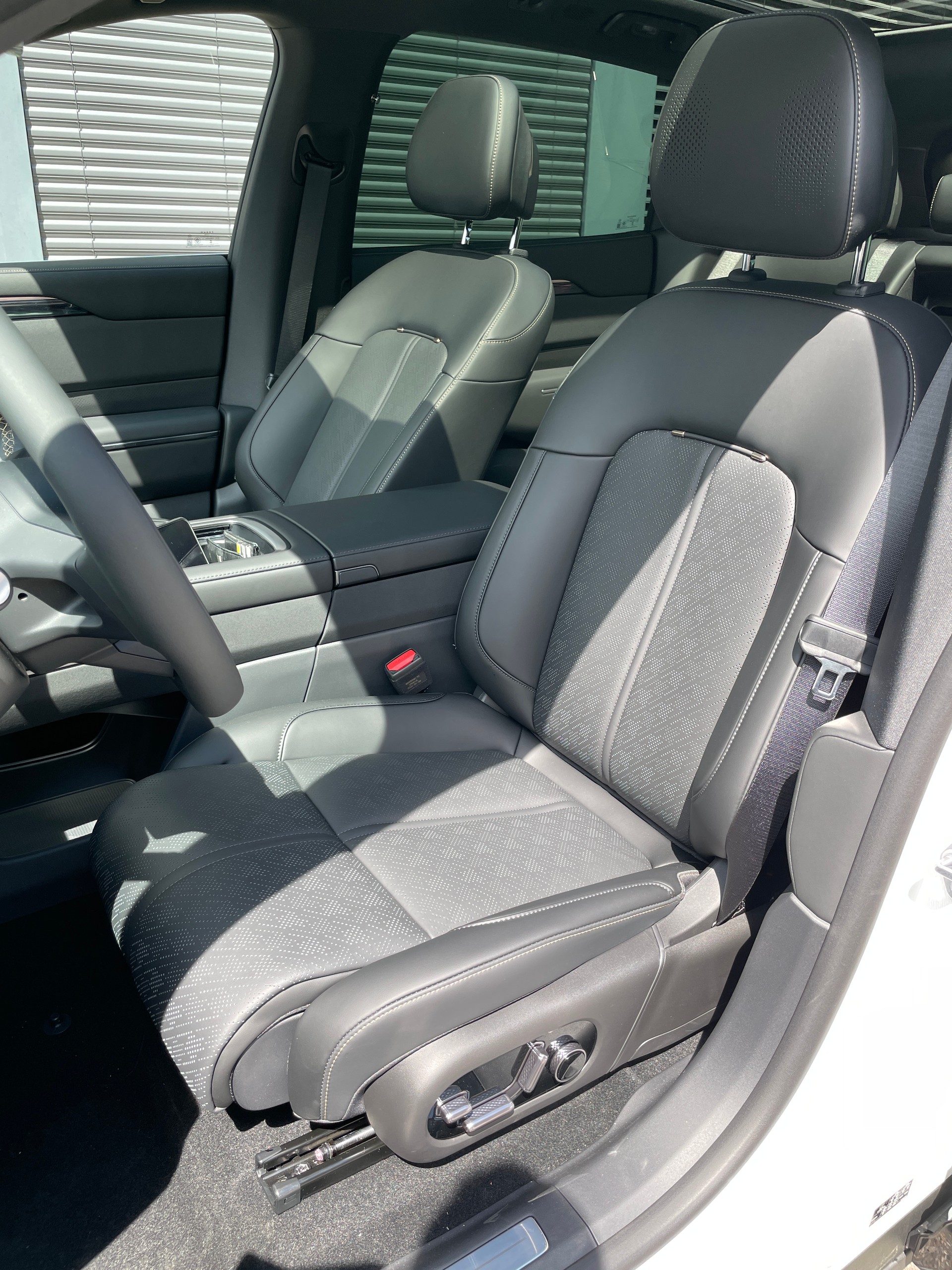 ZEEKR 7X 100kWh Privilege AWD mit Comfort und Cockpit Paket-image-13