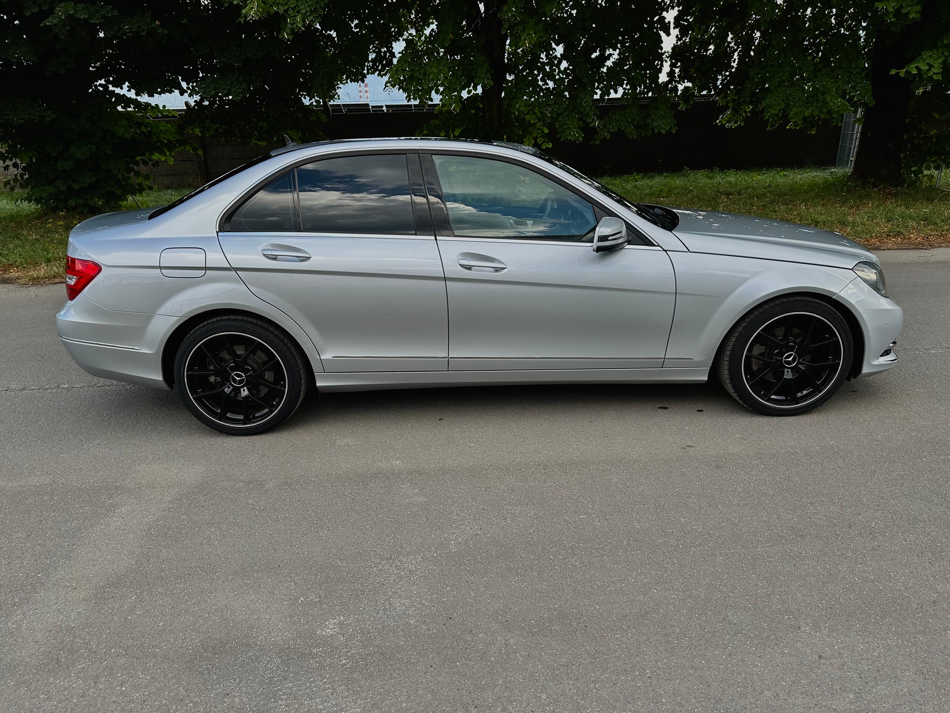MERCEDES-BENZ C 250 BlueEF Avantgarde-image-1