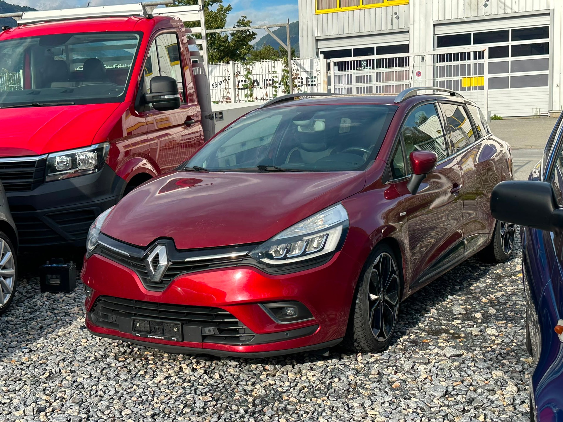 RENAULT Clio Grandtour 1.5 dCi Swiss Edition-image-10