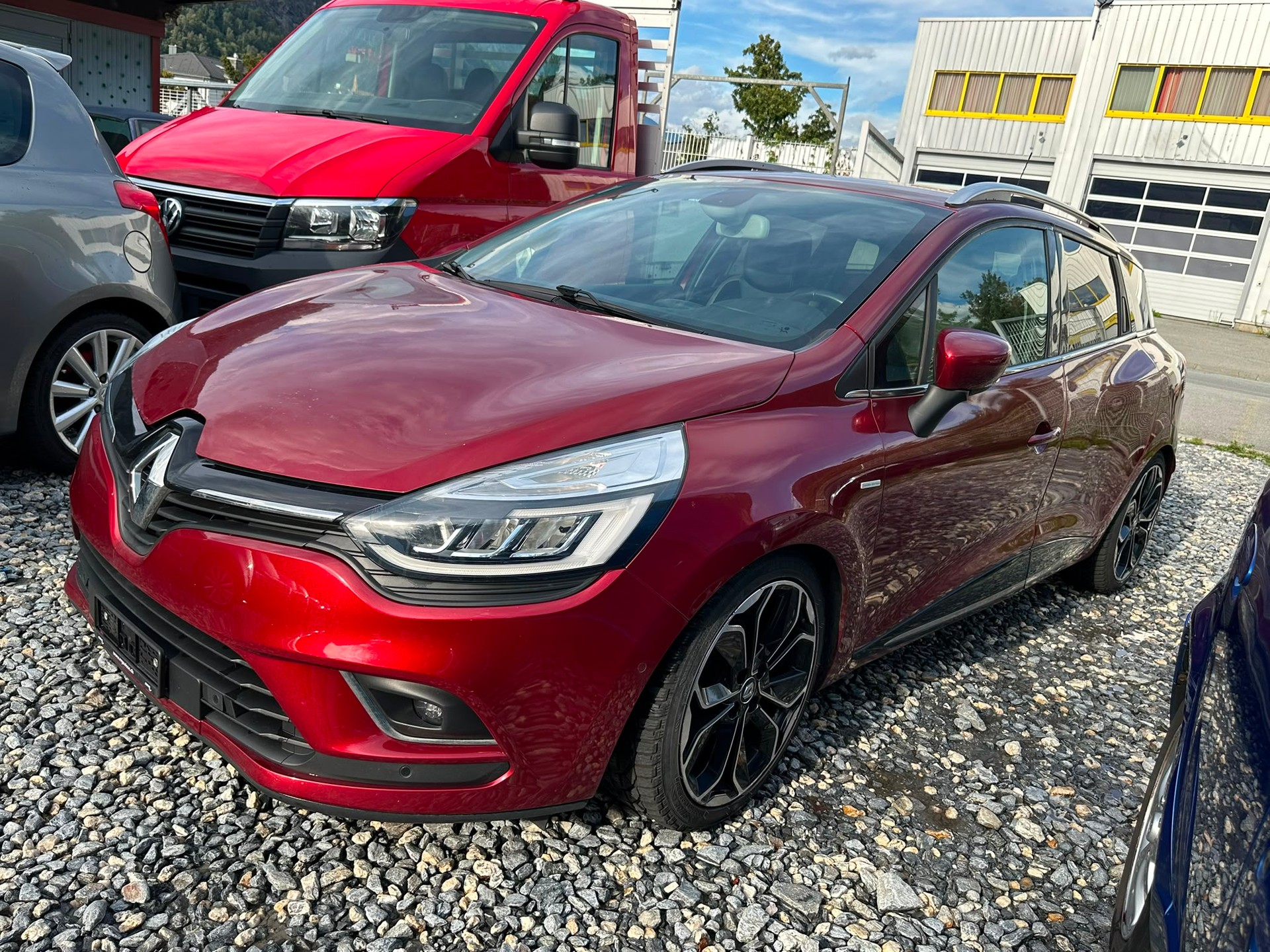 RENAULT Clio Grandtour 1.5 dCi Swiss Edition-image-2