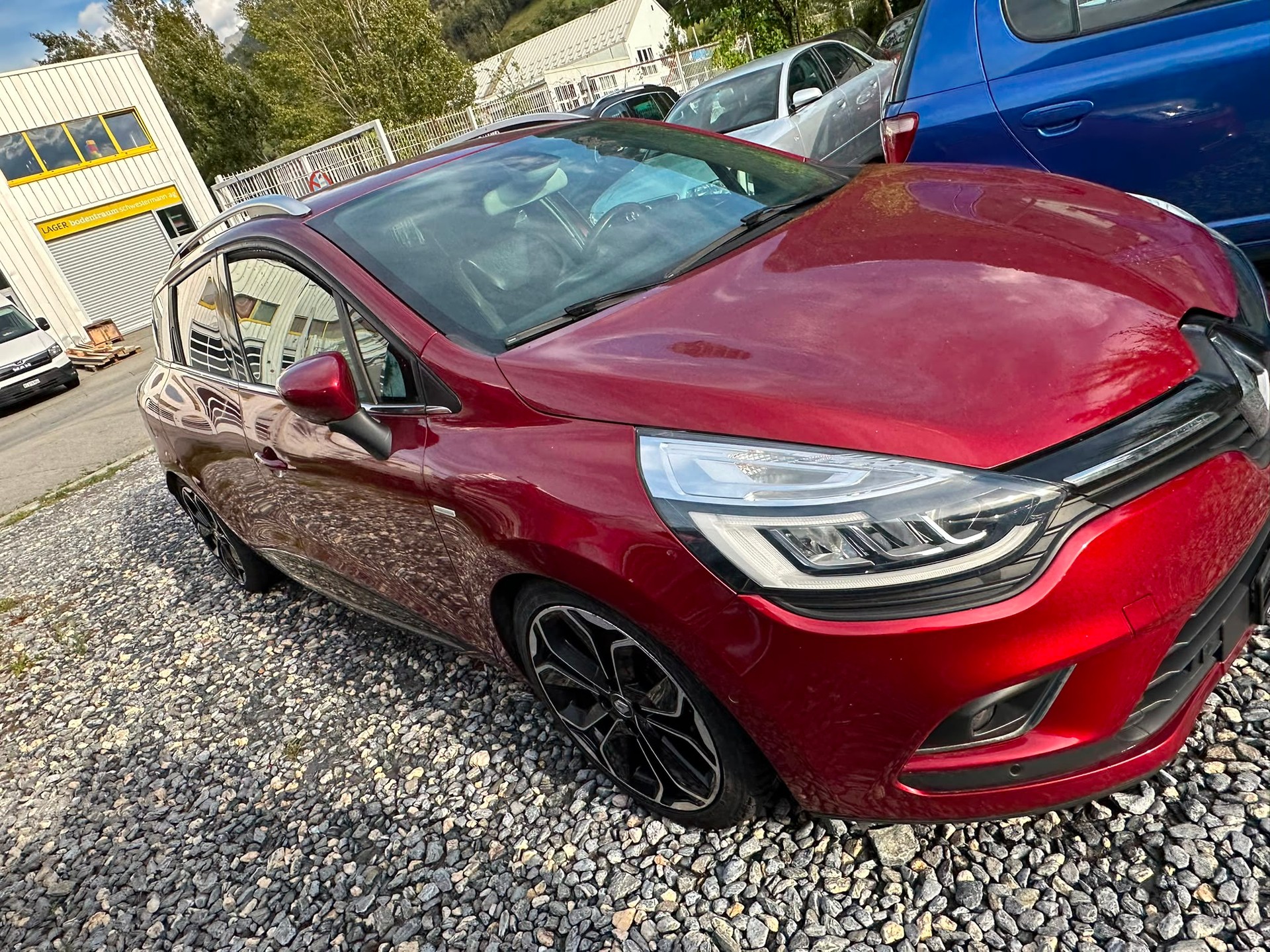RENAULT Clio Grandtour 1.5 dCi Swiss Edition-image-9