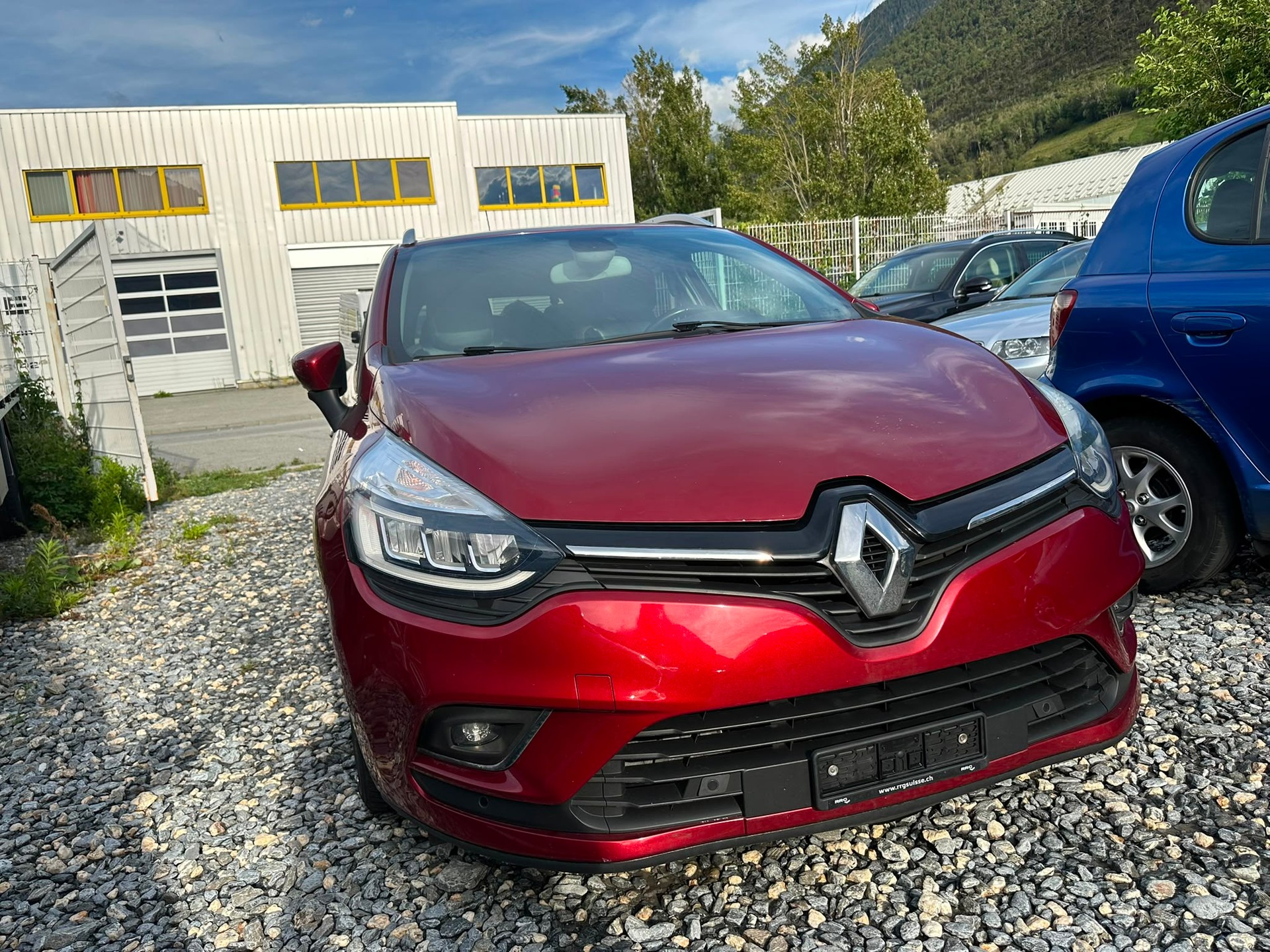 RENAULT Clio Grandtour 1.5 dCi Swiss Edition-image-13