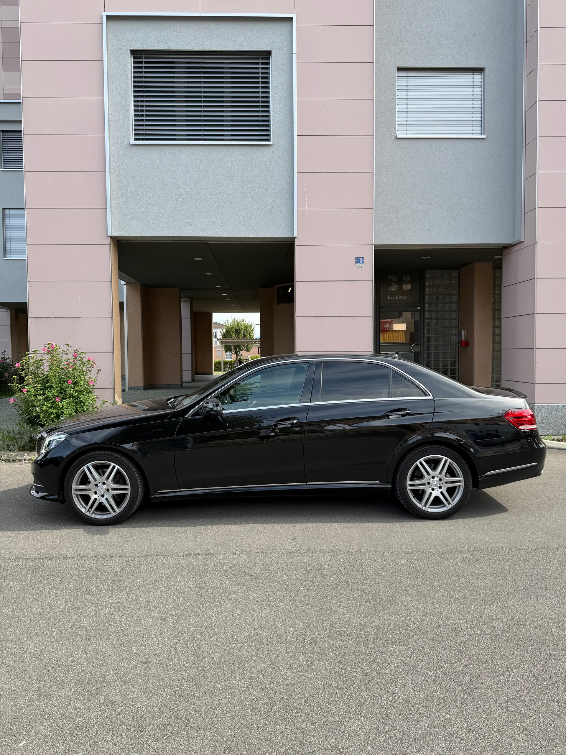 MERCEDES-BENZ E 250 CDI 4m-image-1