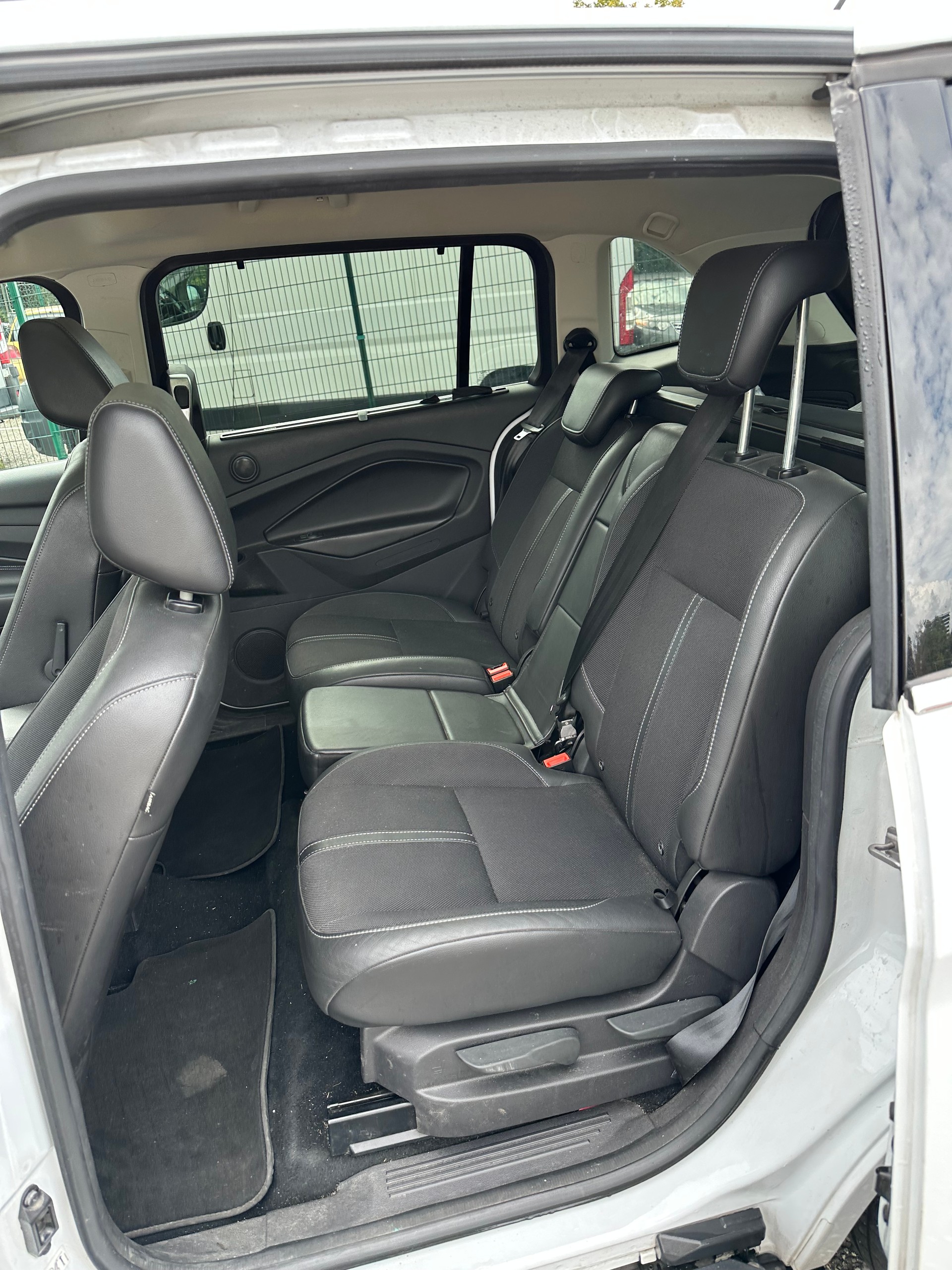 FORD GrC-Max 1.5 SCTi Titanium Automat-image-8