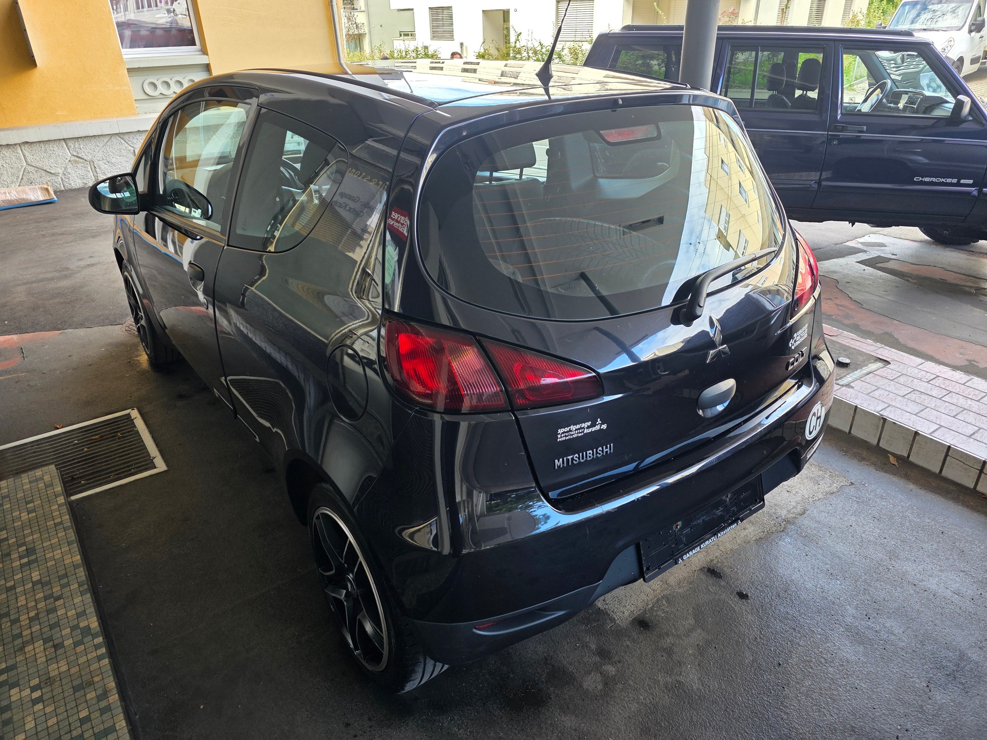 MITSUBISHI Colt 1.1 12V Super Jubilé-image-7