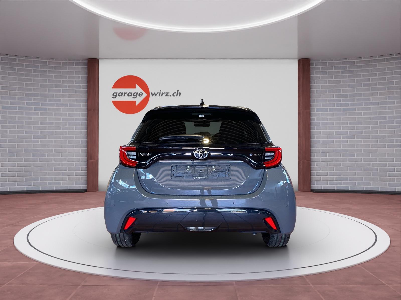 TOYOTA Yaris 1.5 VVT-i HSD Premium-image-3