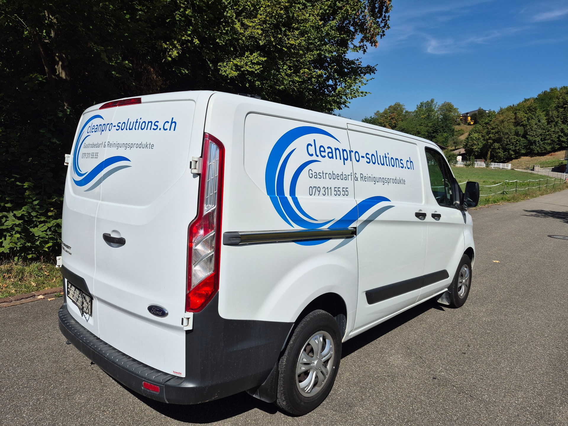 FORD Transit Custom Van 290 L1H1 Limited-image-2